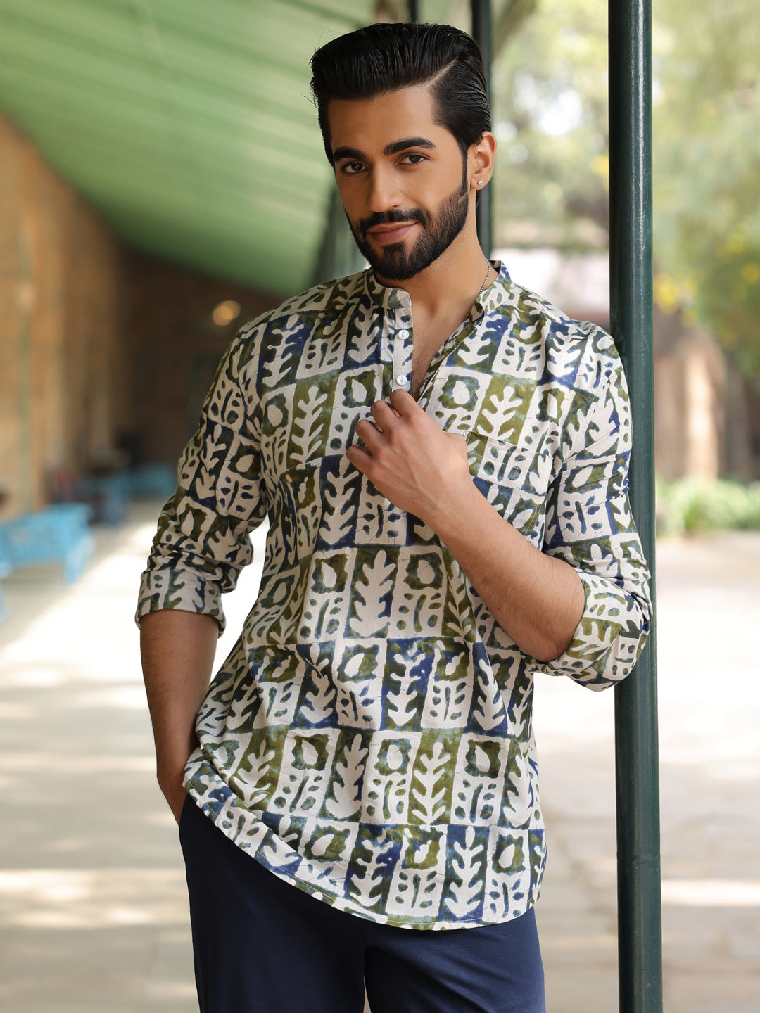 Men's Ethnic Motifs Pure Cotton Navy Blue Printed Kurta - SanskrutiHomes 
