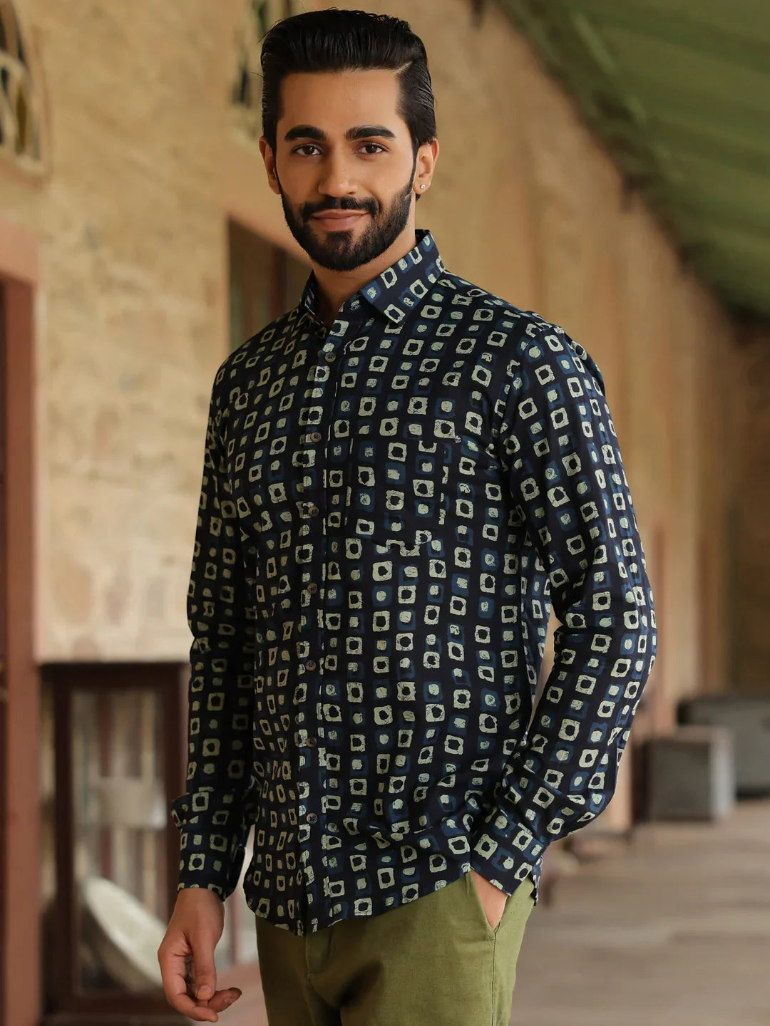 Men's Geometric Print Pure Cotton Navy Blue Casual Shirt - SanskrutiHomes 