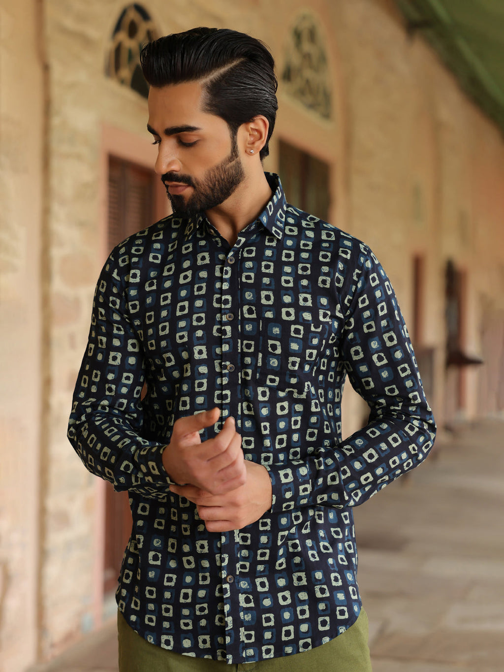 Men's Geometric Print Pure Cotton Navy Blue Casual Shirt - SanskrutiHomes 