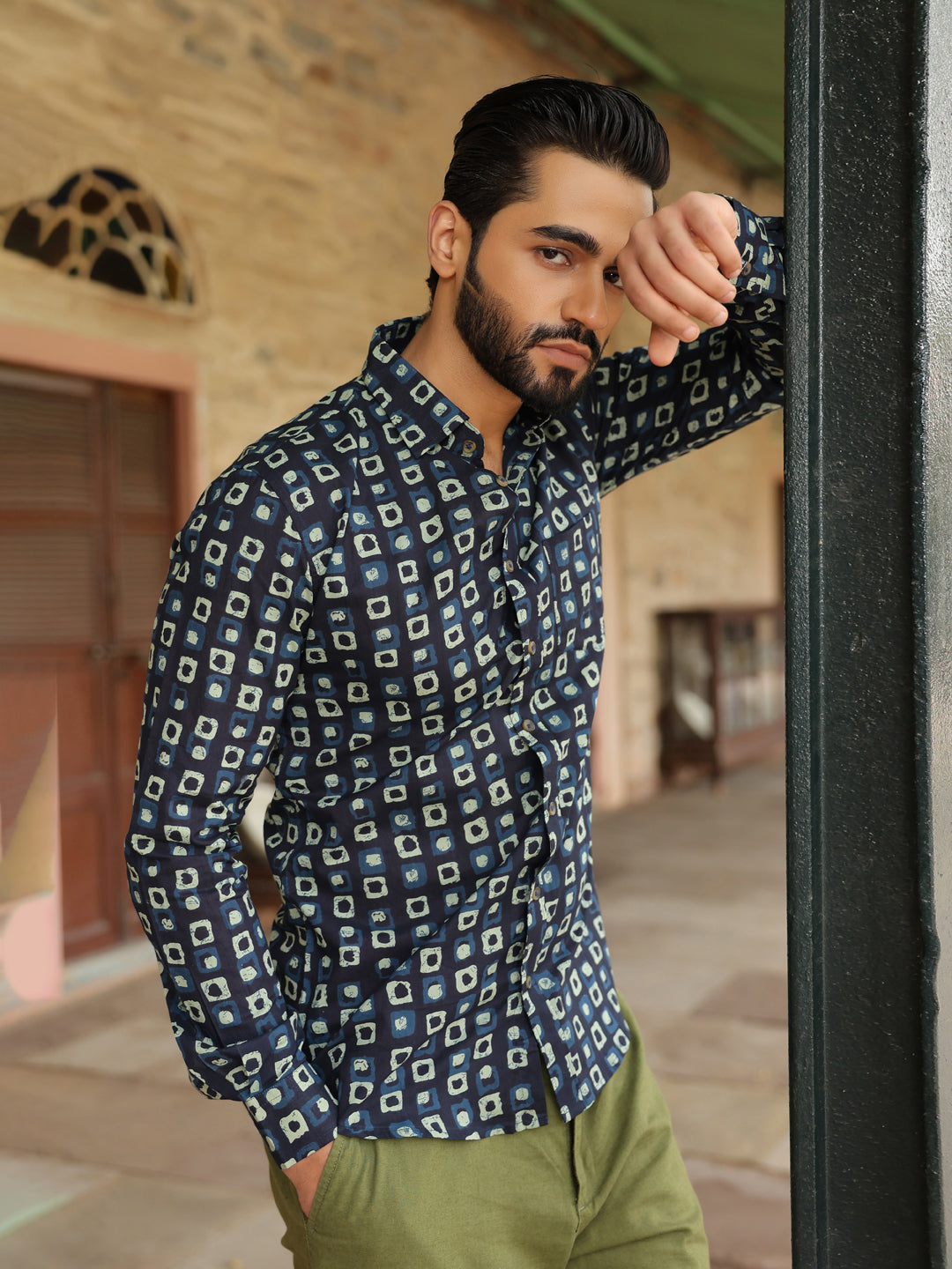 Men's Geometric Print Pure Cotton Navy Blue Casual Shirt - SanskrutiHomes 