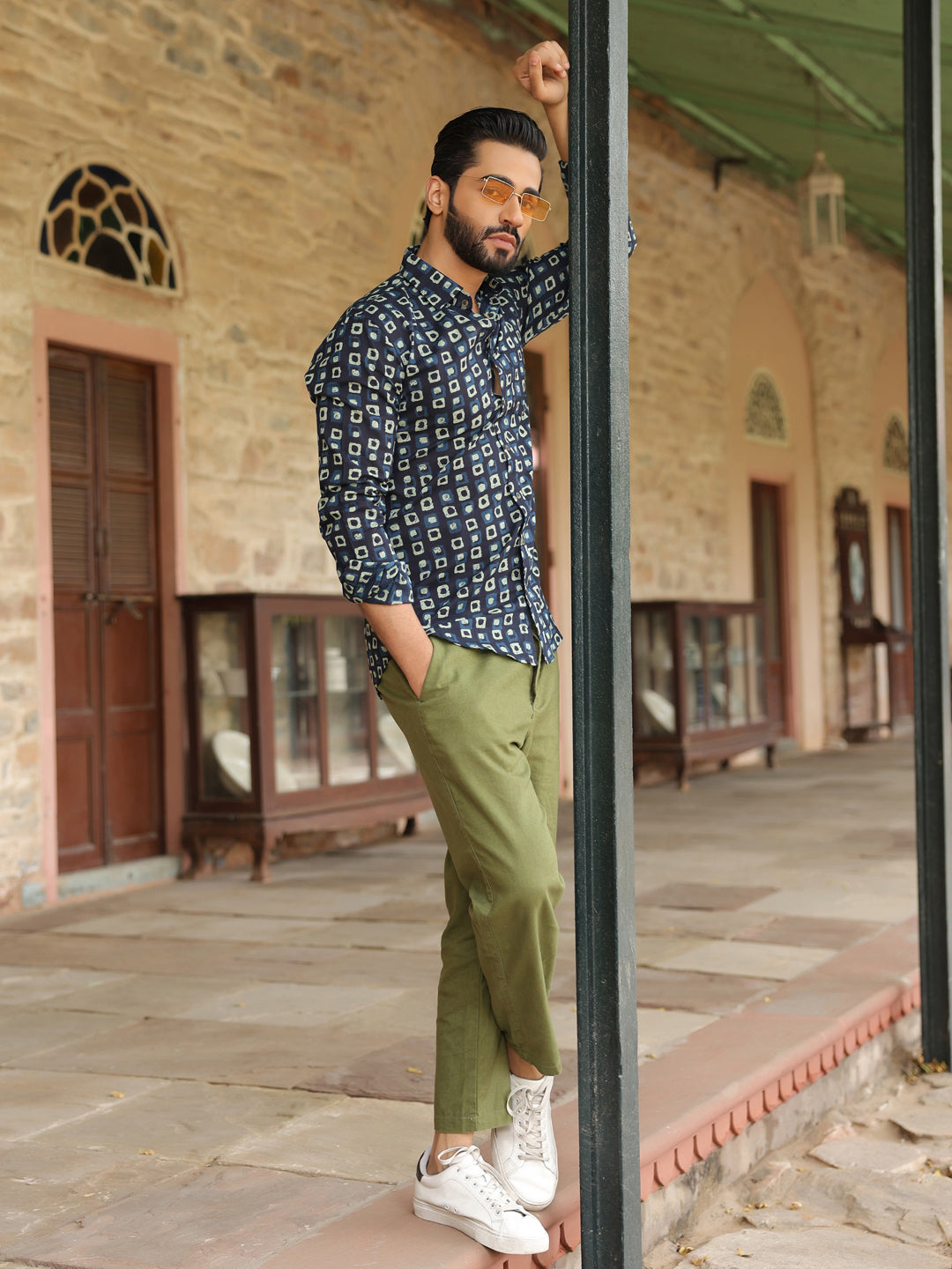 Men's Geometric Print Pure Cotton Navy Blue Casual Shirt - SanskrutiHomes 