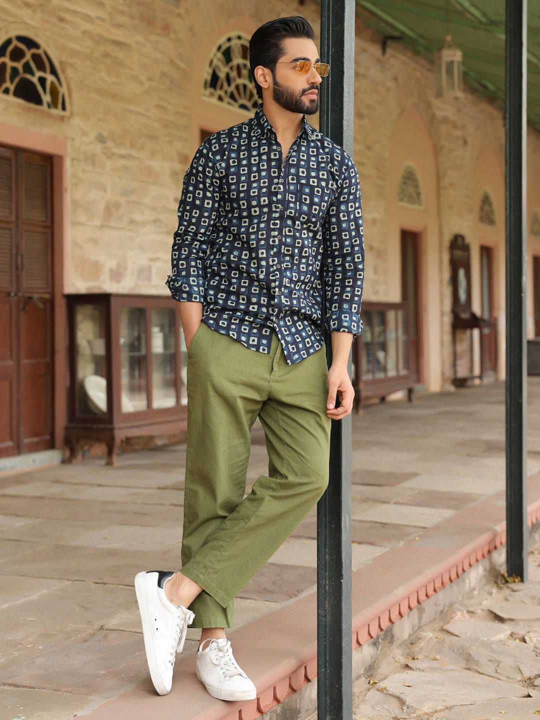 Men's Geometric Print Pure Cotton Navy Blue Casual Shirt - SanskrutiHomes 