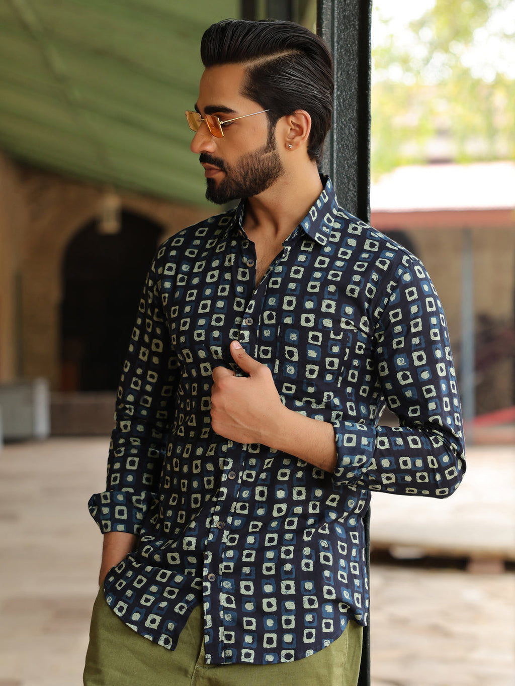 Men's Geometric Print Pure Cotton Navy Blue Casual Shirt - SanskrutiHomes 