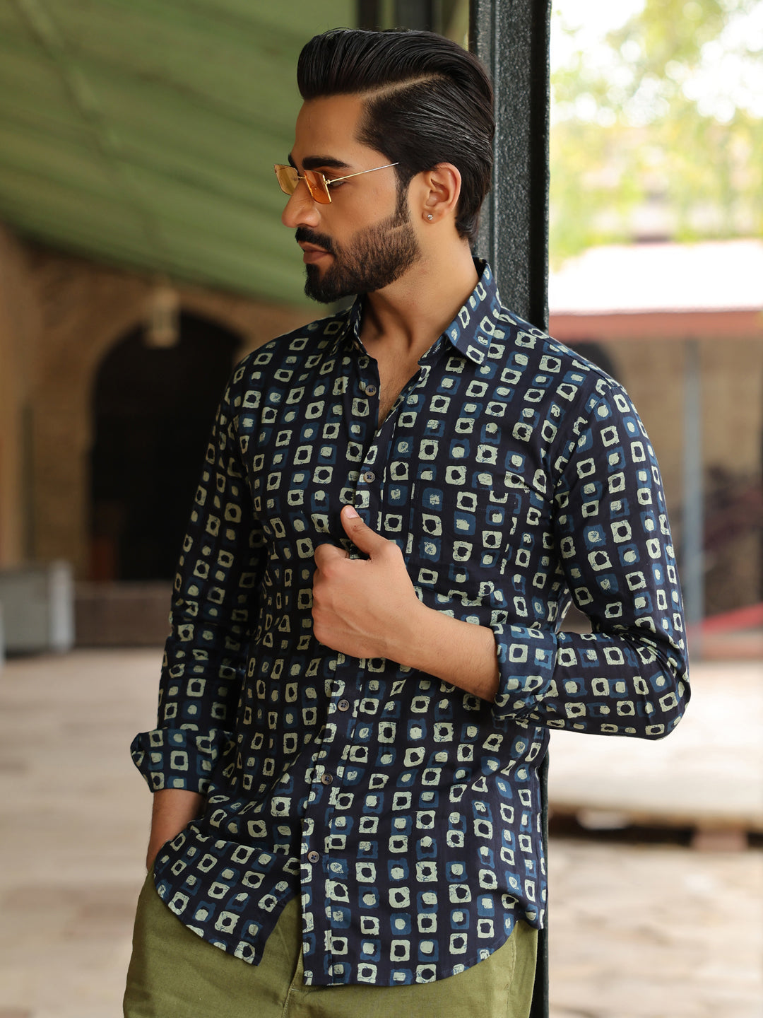 Men's Geometric Print Pure Cotton Navy Blue Casual Shirt - SanskrutiHomes 