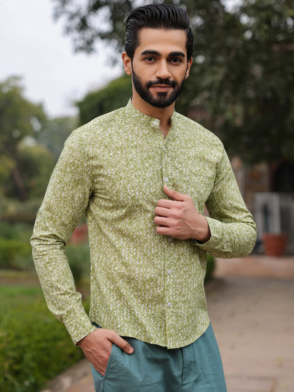 Men's Pure Cotton Green Casual Shirt - SanskrutiHomes 