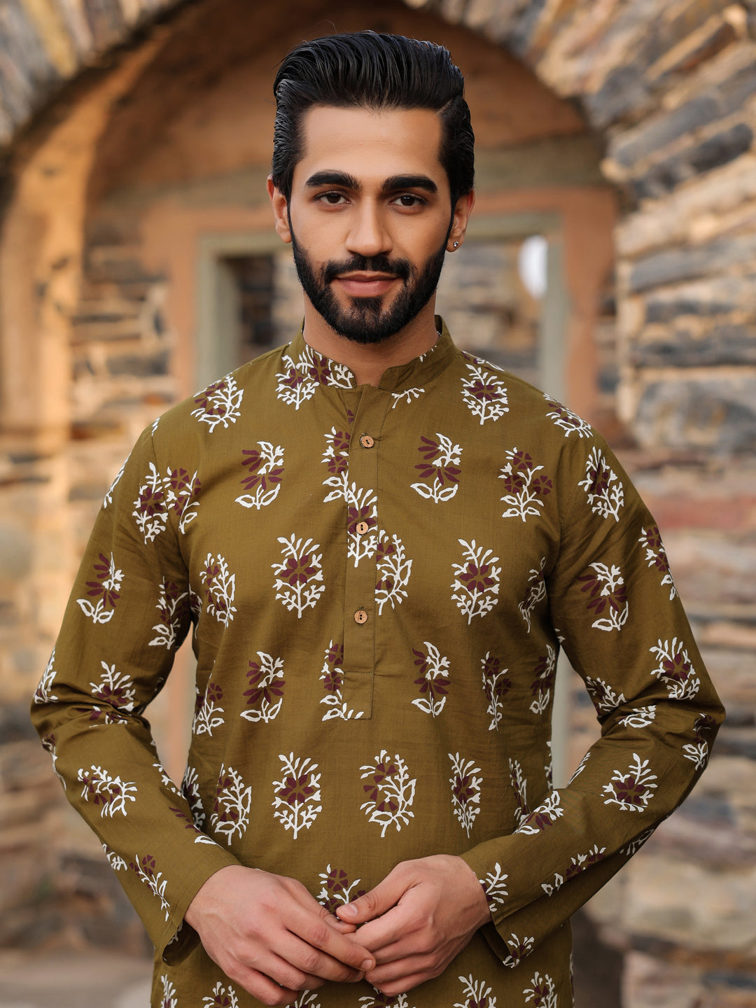 Men's Ethnic Motifs Pure Cotton Olive Printed Kurta - SanskrutiHomes 