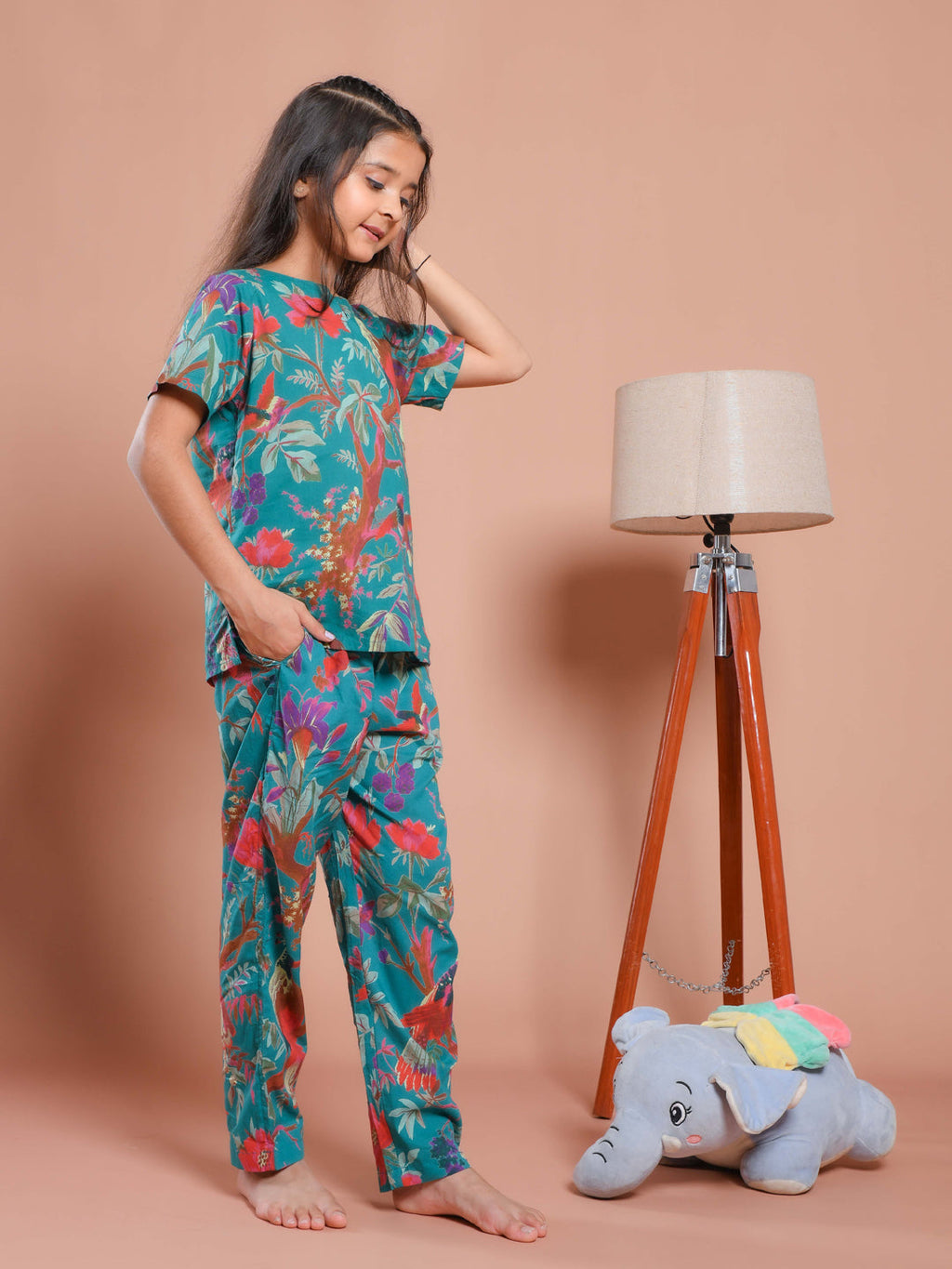 Blue Floral Printed Round Neck Kids Night Suit - SanskrutiHomes 