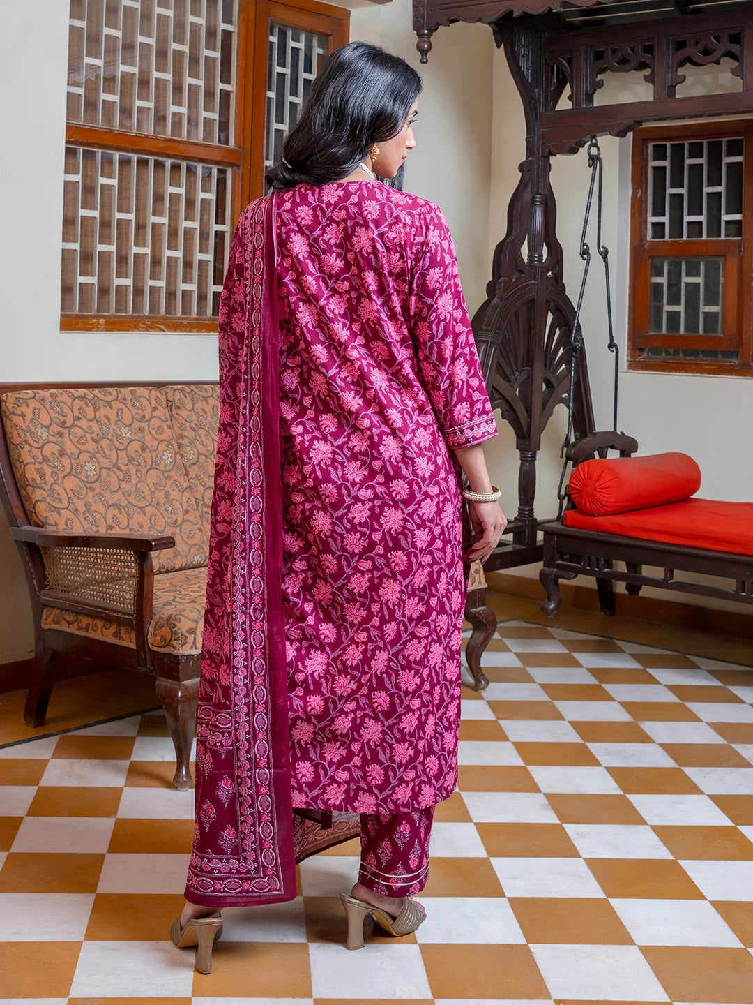 Pink floral Print V-Neck Pure Cotton Kurta Set for Women - SanskrutiHomes 