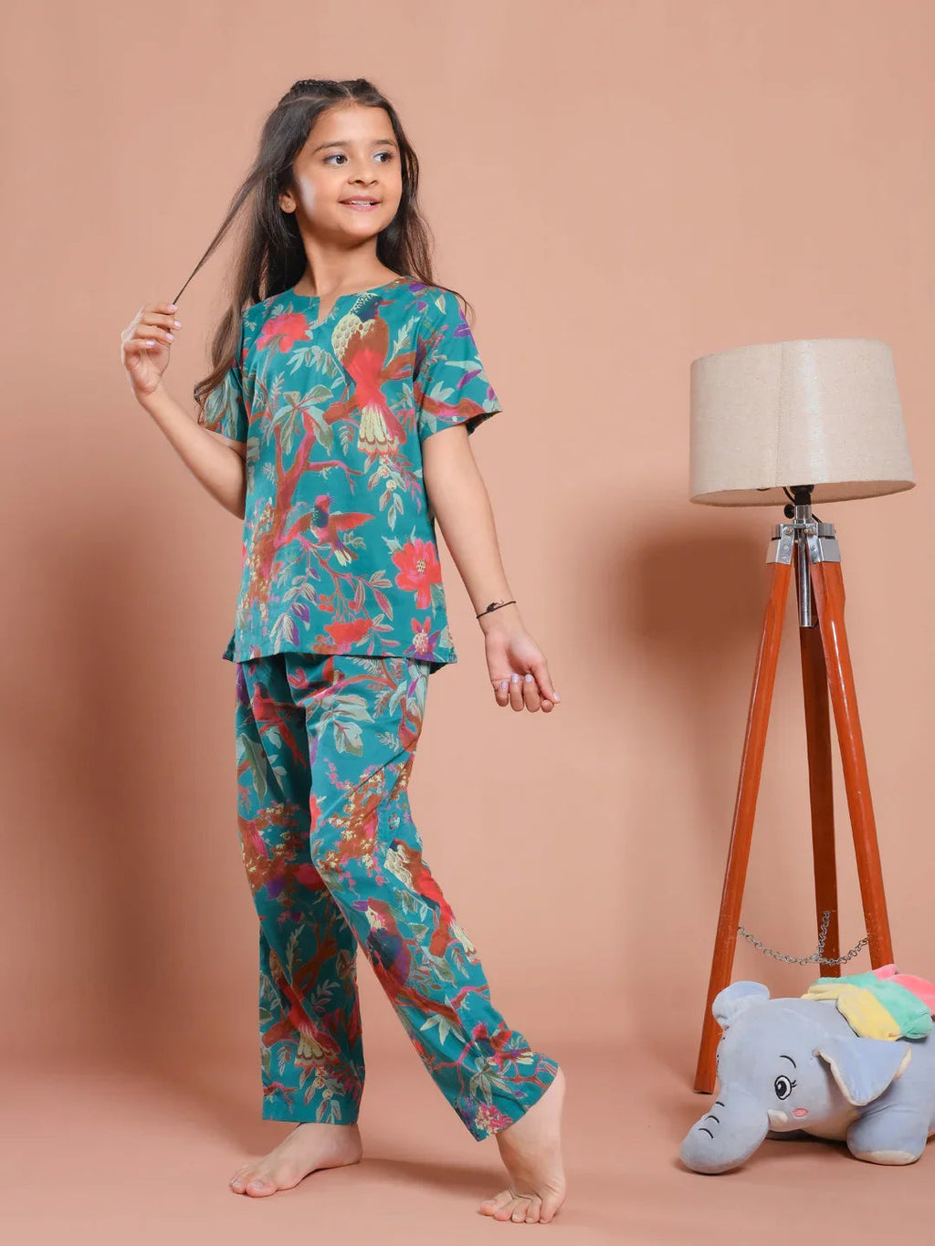 Blue Floral Printed Round Neck Kids Night Suit - SanskrutiHomes 