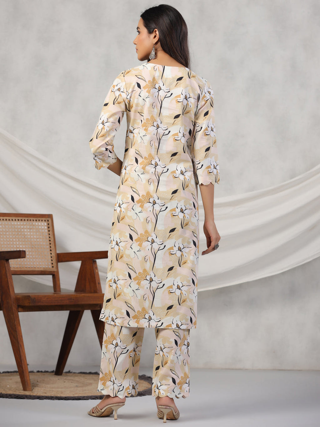 Women Pure Cotton Kurta With Pajama