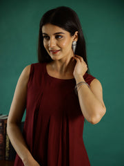 Solid Print Sleeveless Kurta Set For Women