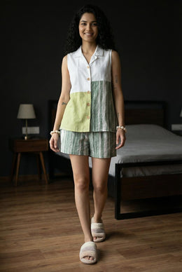 Green Pure Cotton V-Neck  Co-Ords Set For Women