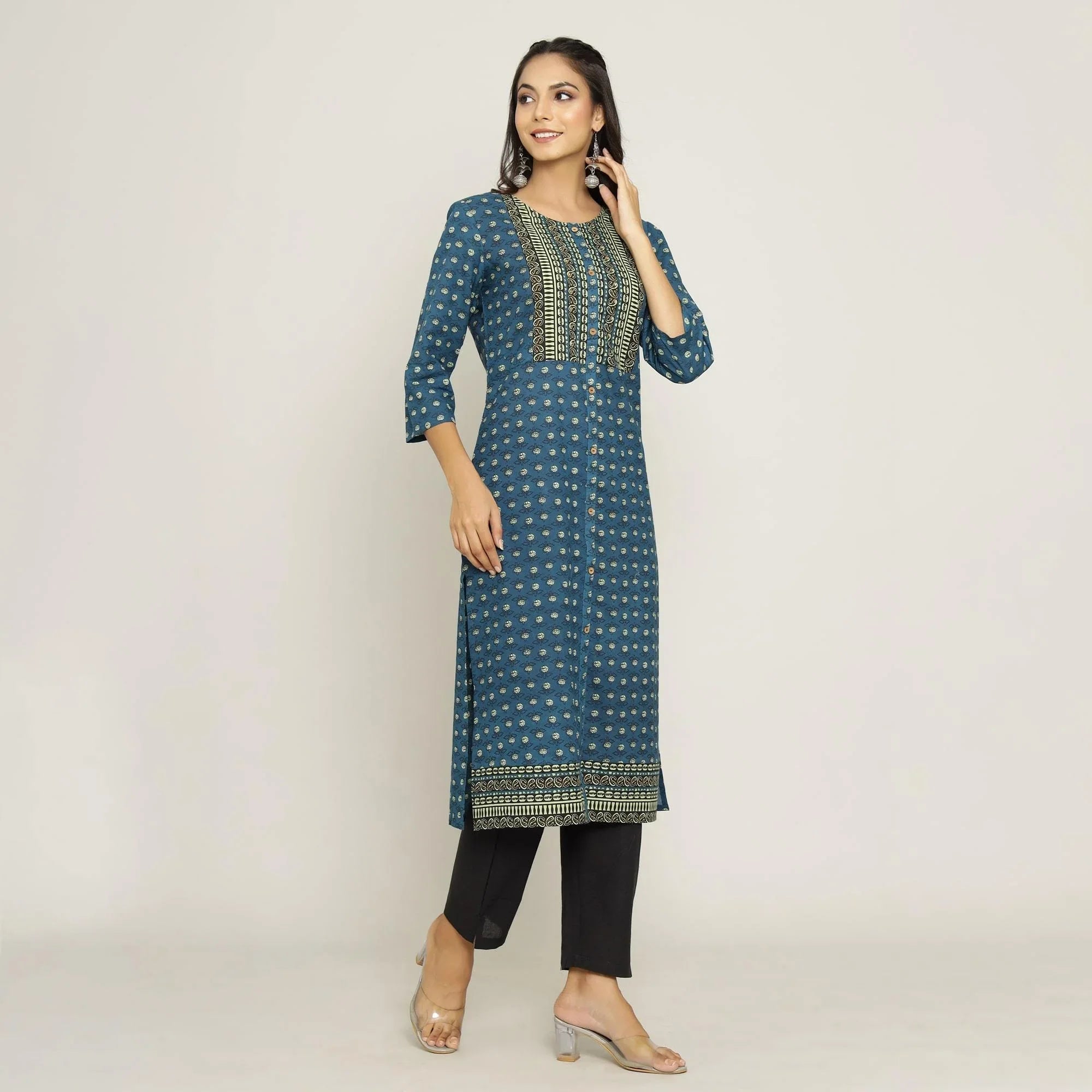 Rang Deep Women Blue Cotton Kurti - SanskrutiHomes 