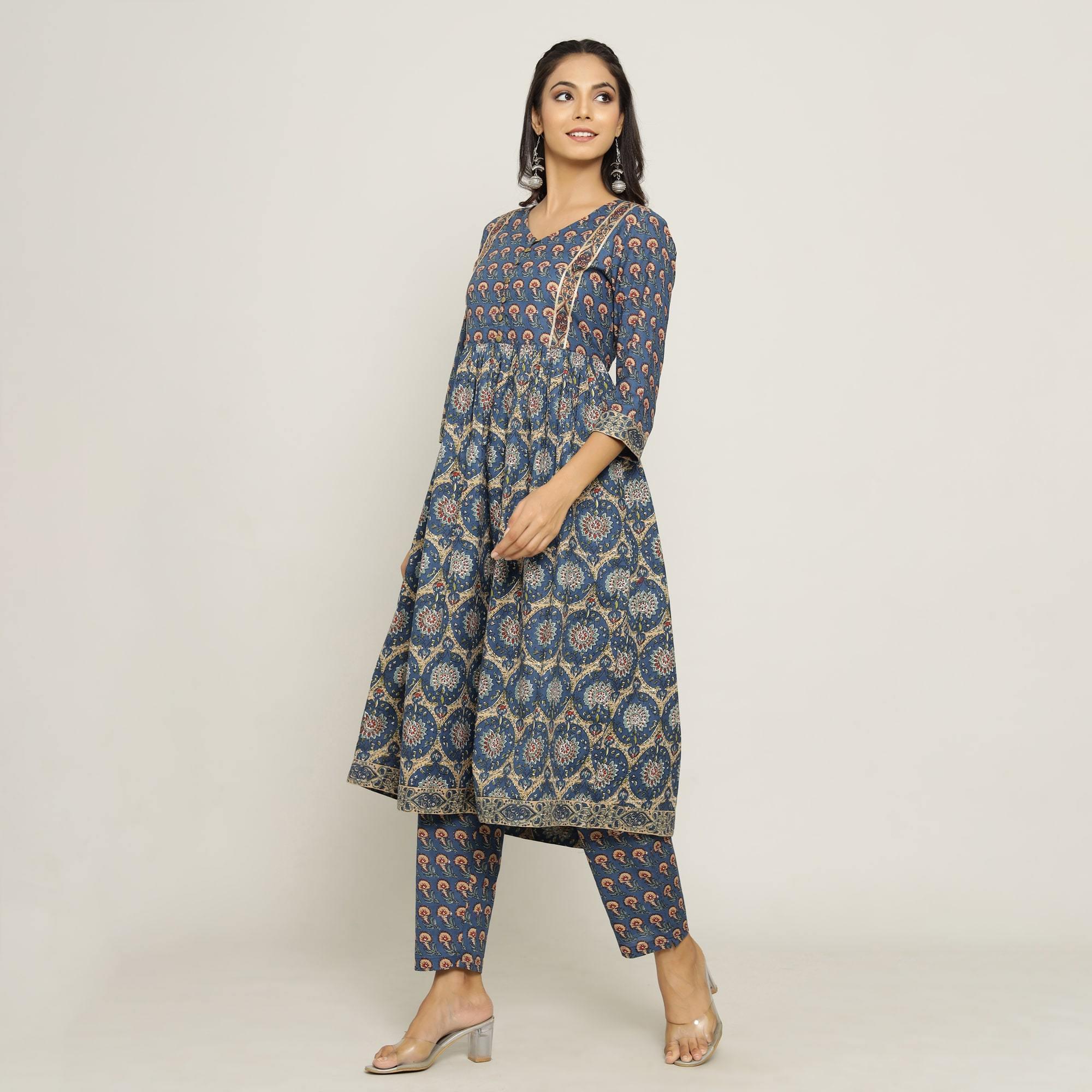 Rang Deep Women Blue Cotton Kurti - SanskrutiHomes 