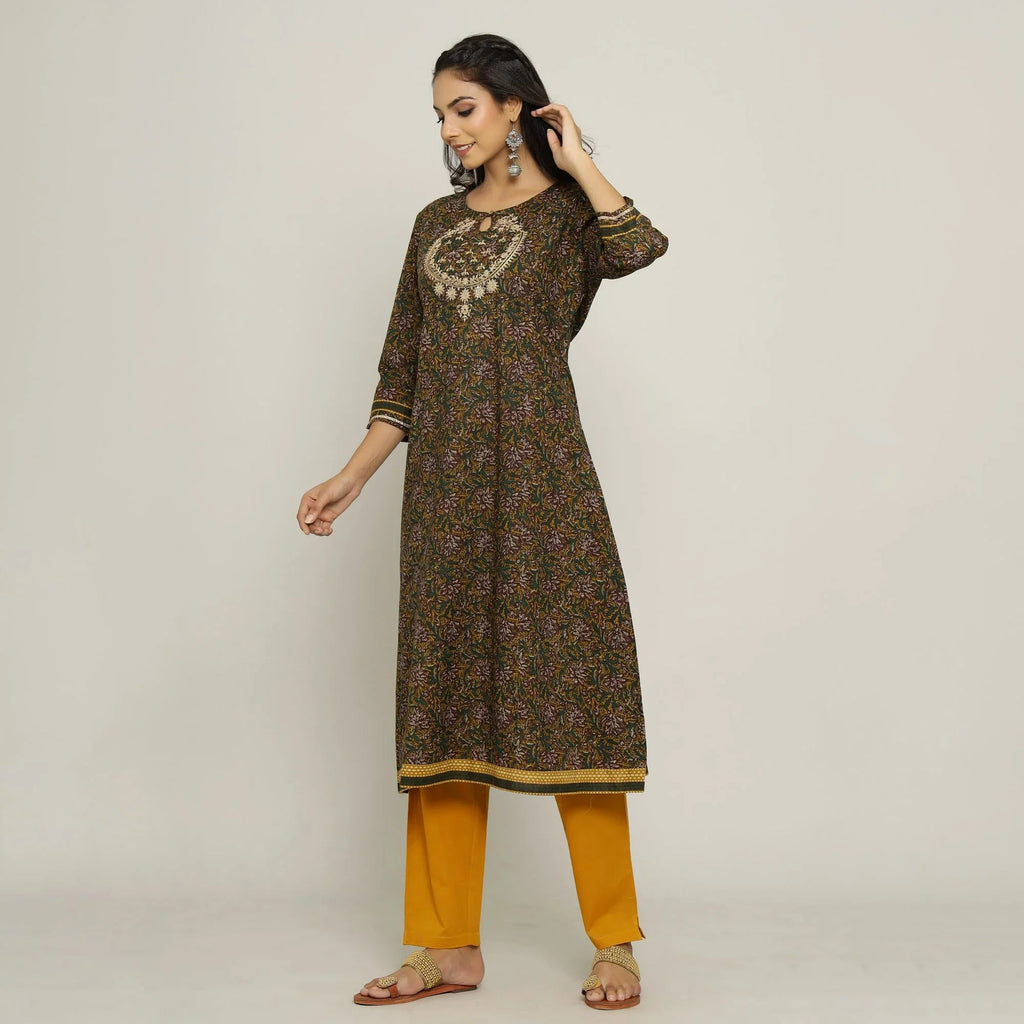 Rang Deep Women Green Cotton Kurti with plazzo - SanskrutiHomes 