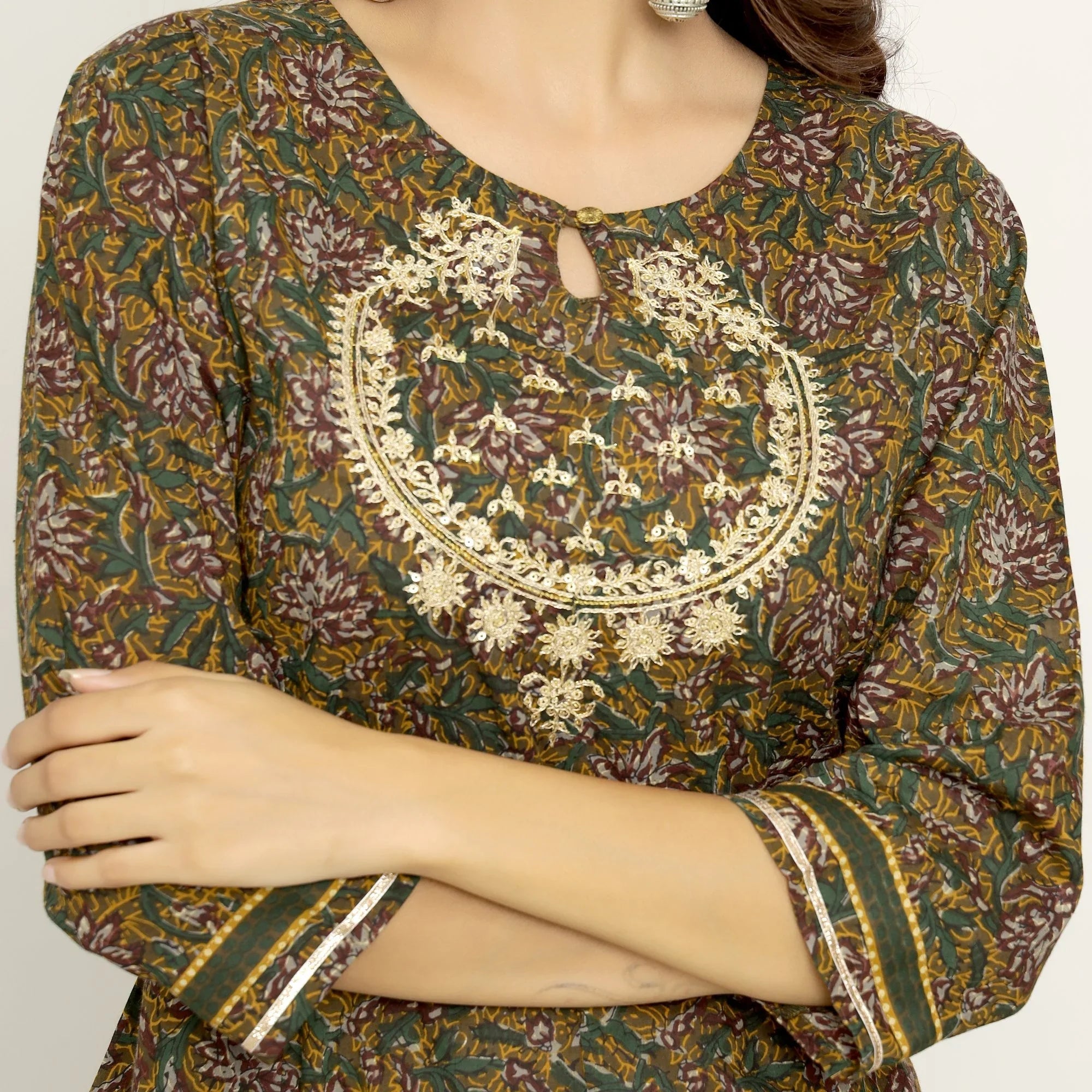 Rang Deep Women Green Cotton Kurti with plazzo - SanskrutiHomes 