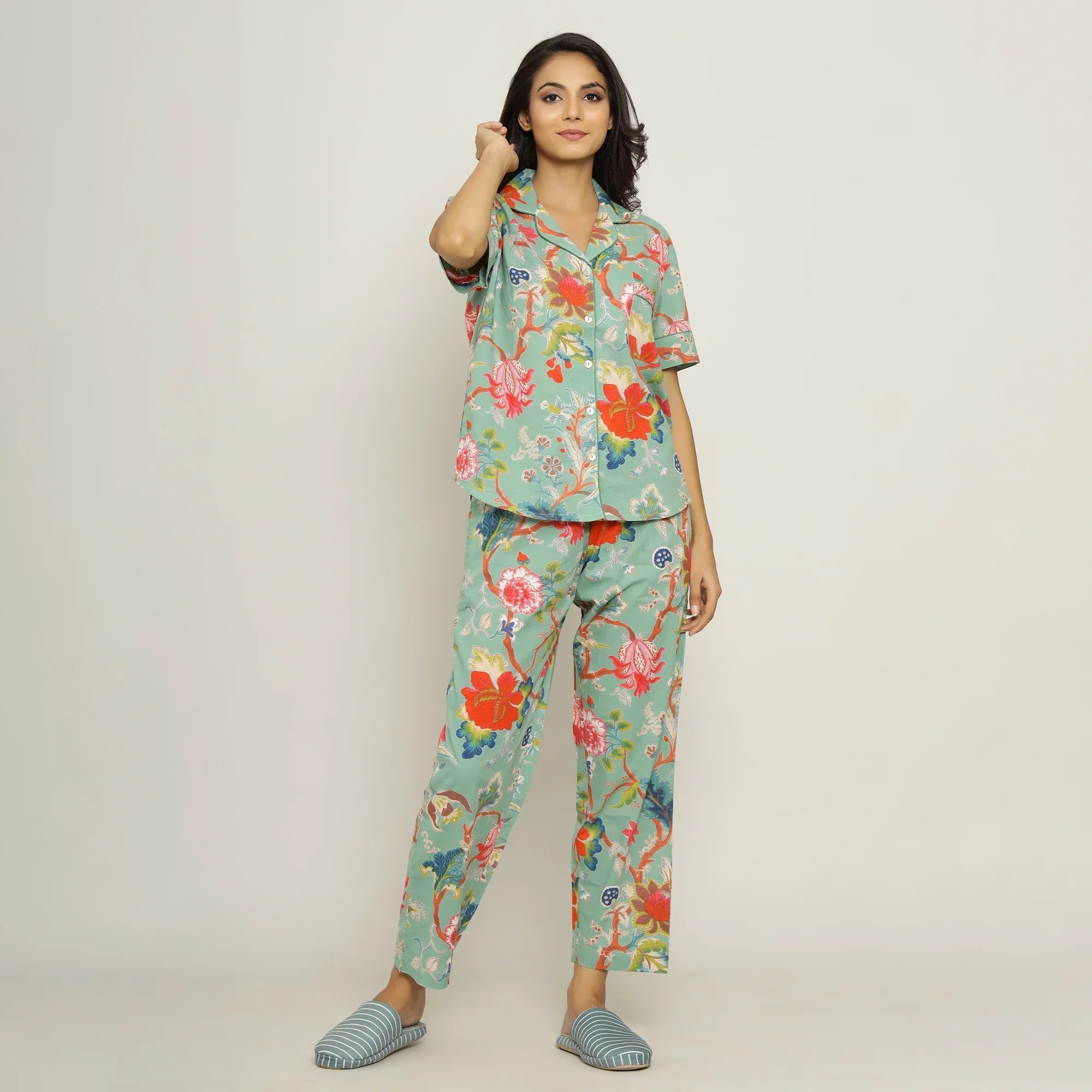 Green Cotton Floral Print Shirt Collar Night Suit Set with Pajama - SanskrutiHomes 