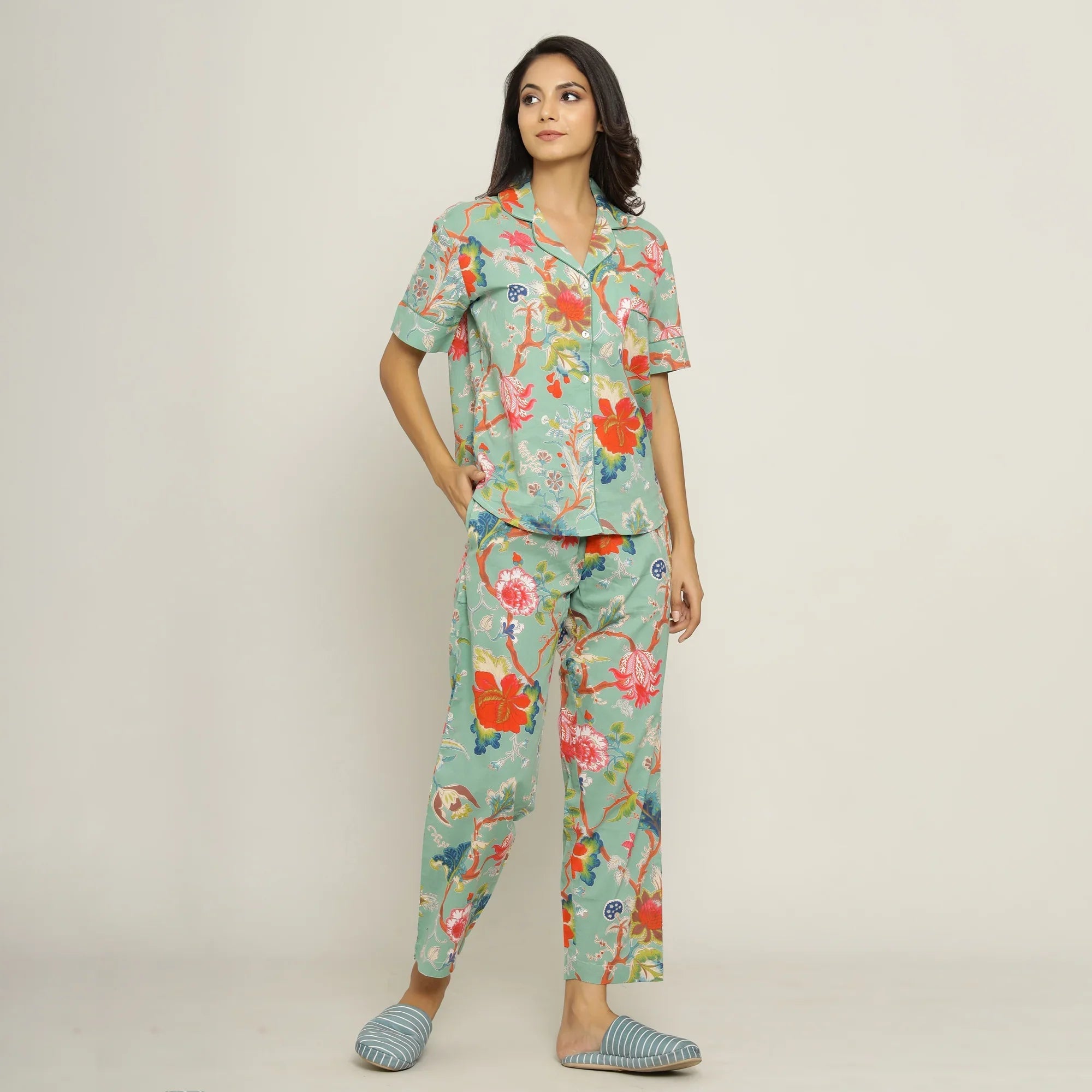 Green Cotton Floral Print Shirt Collar Night Suit Set with Pajama - SanskrutiHomes 