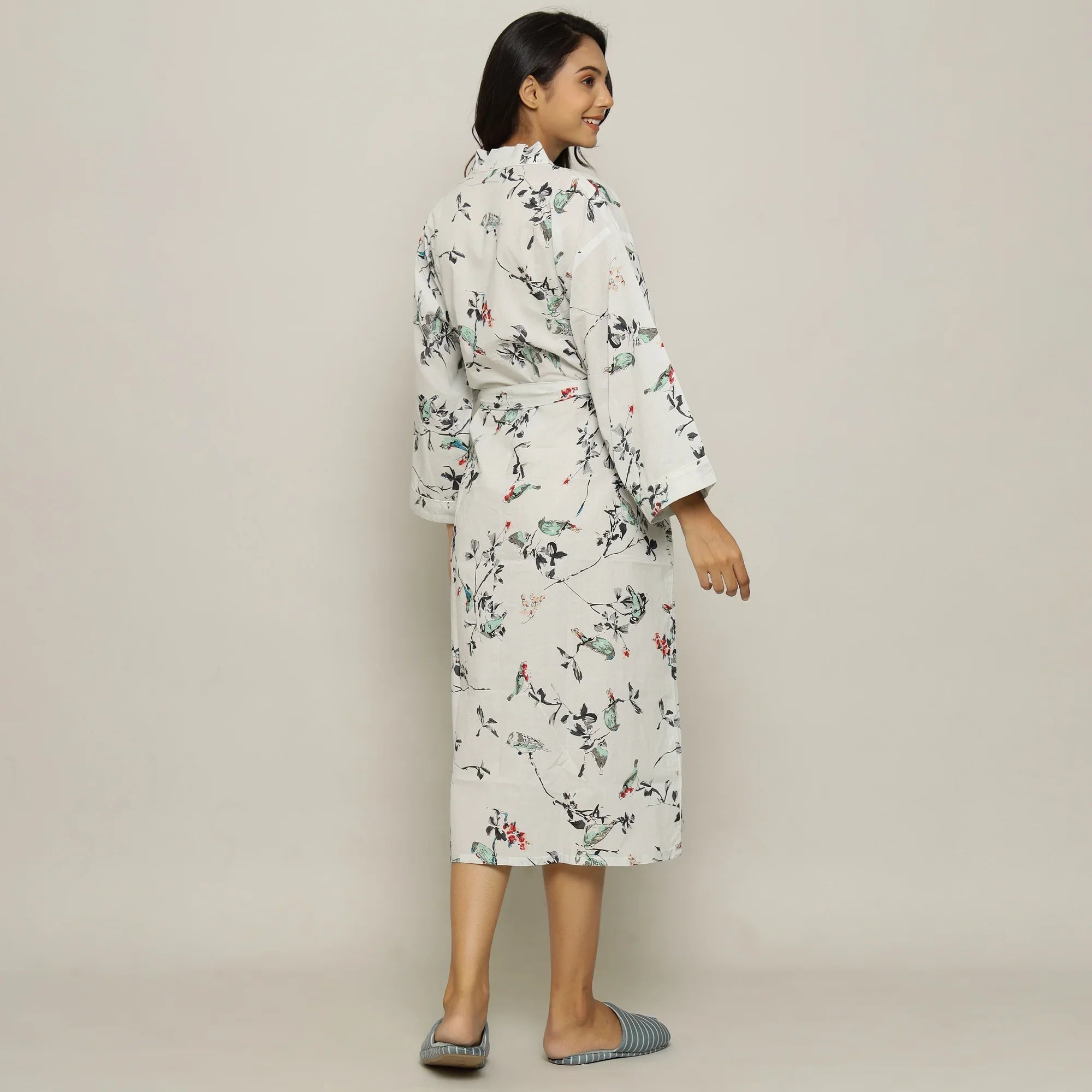 White Cotton Hand printed kimono robe - SanskrutiHomes 