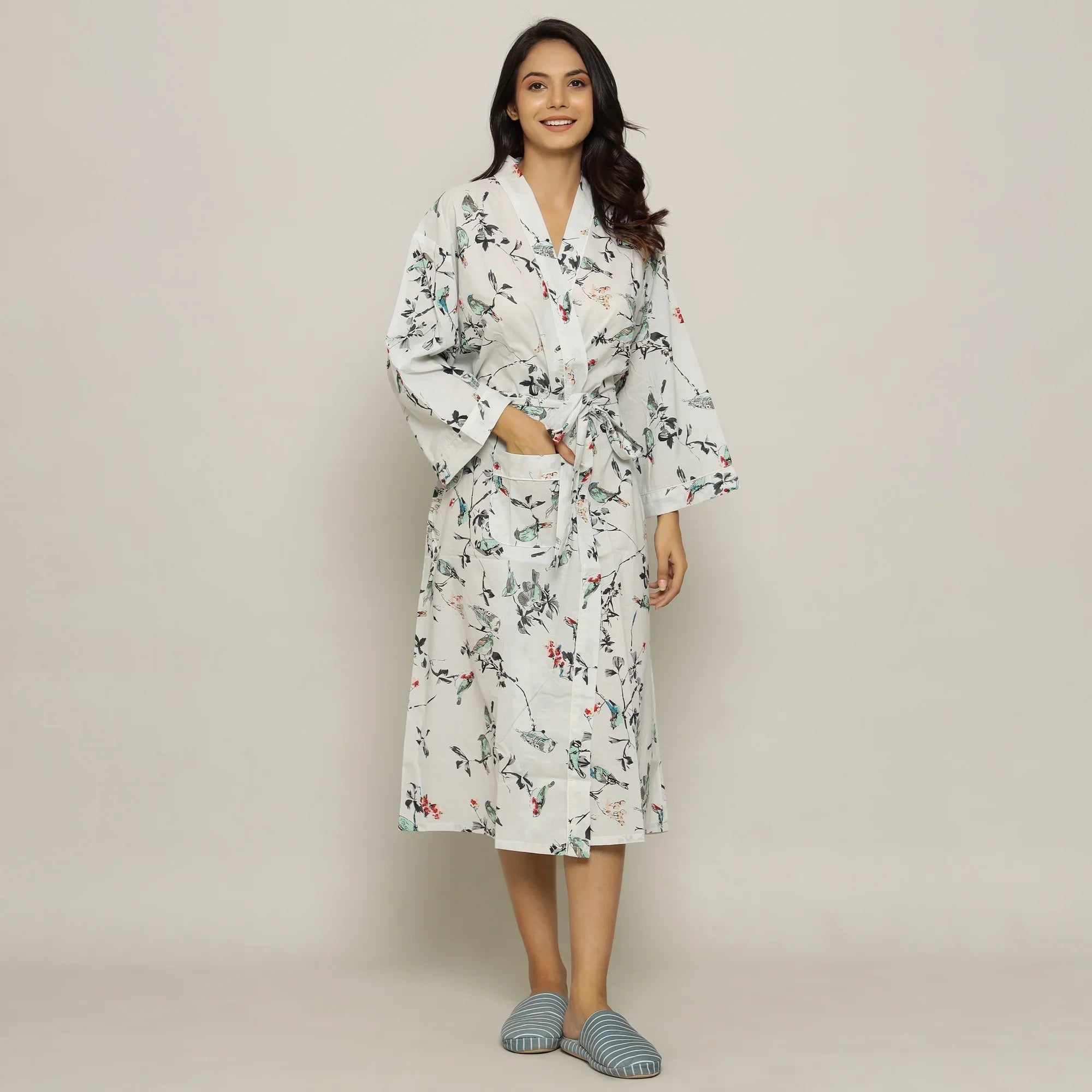 White Cotton Hand printed kimono robe - SanskrutiHomes 