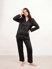 Black Solid Lapel Collar Pure Silk Night Suit For Women