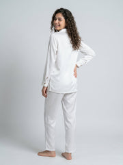 White Solid Lapel Collar Pure Silk Night Suit For Women