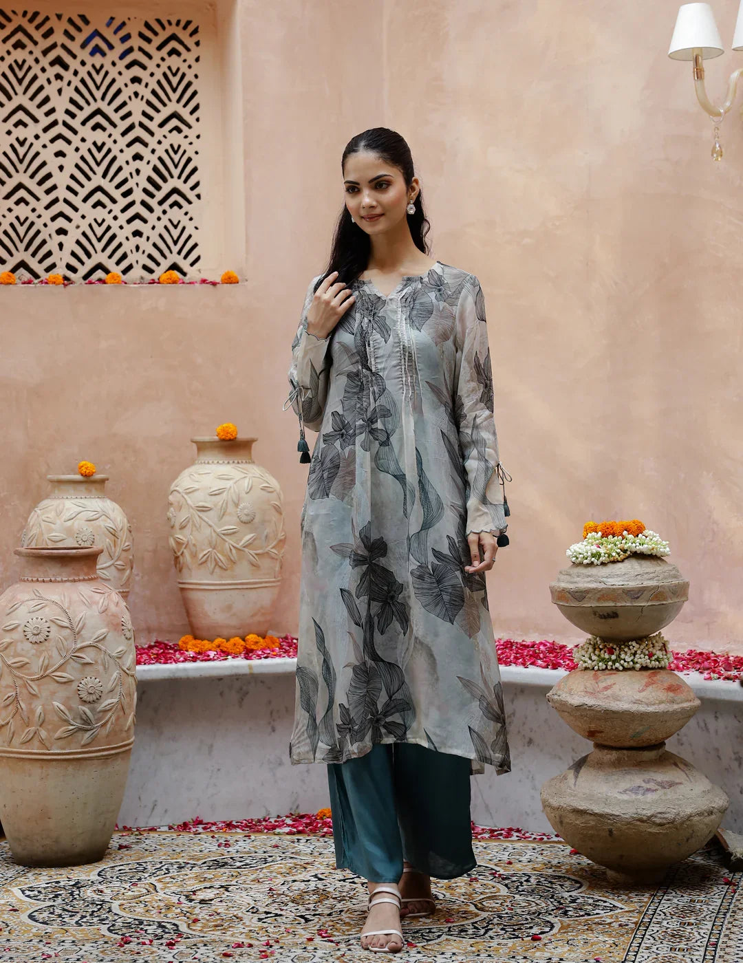 Green Floral Printed Sweetheart Neck Kurta Set for Women - SanskrutiHomes 