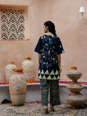 Blue Flower Printed V-Neck Kurta Set