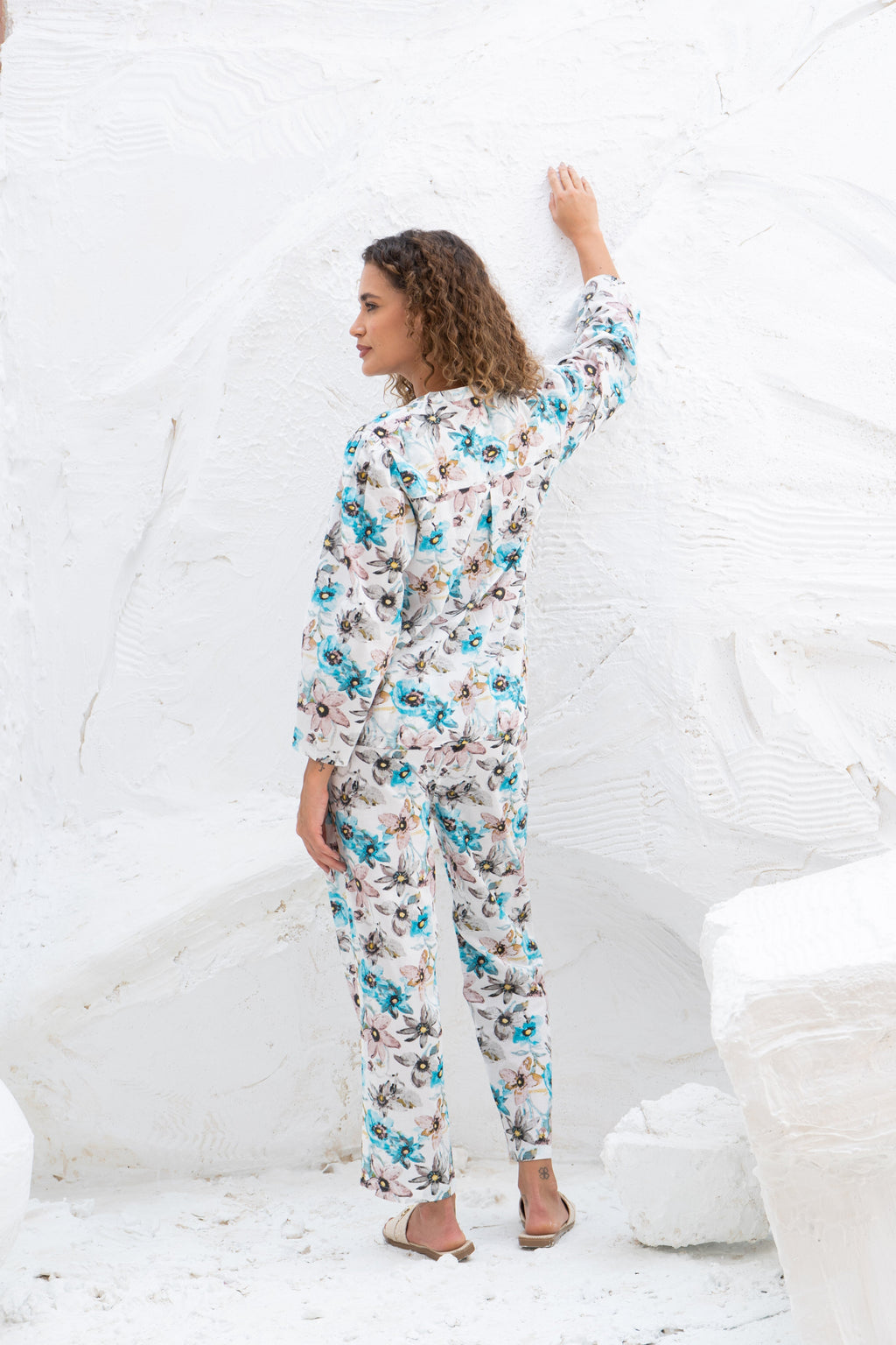 White Flower Printed Cotton Night Suit Set - SanskrutiHomes 