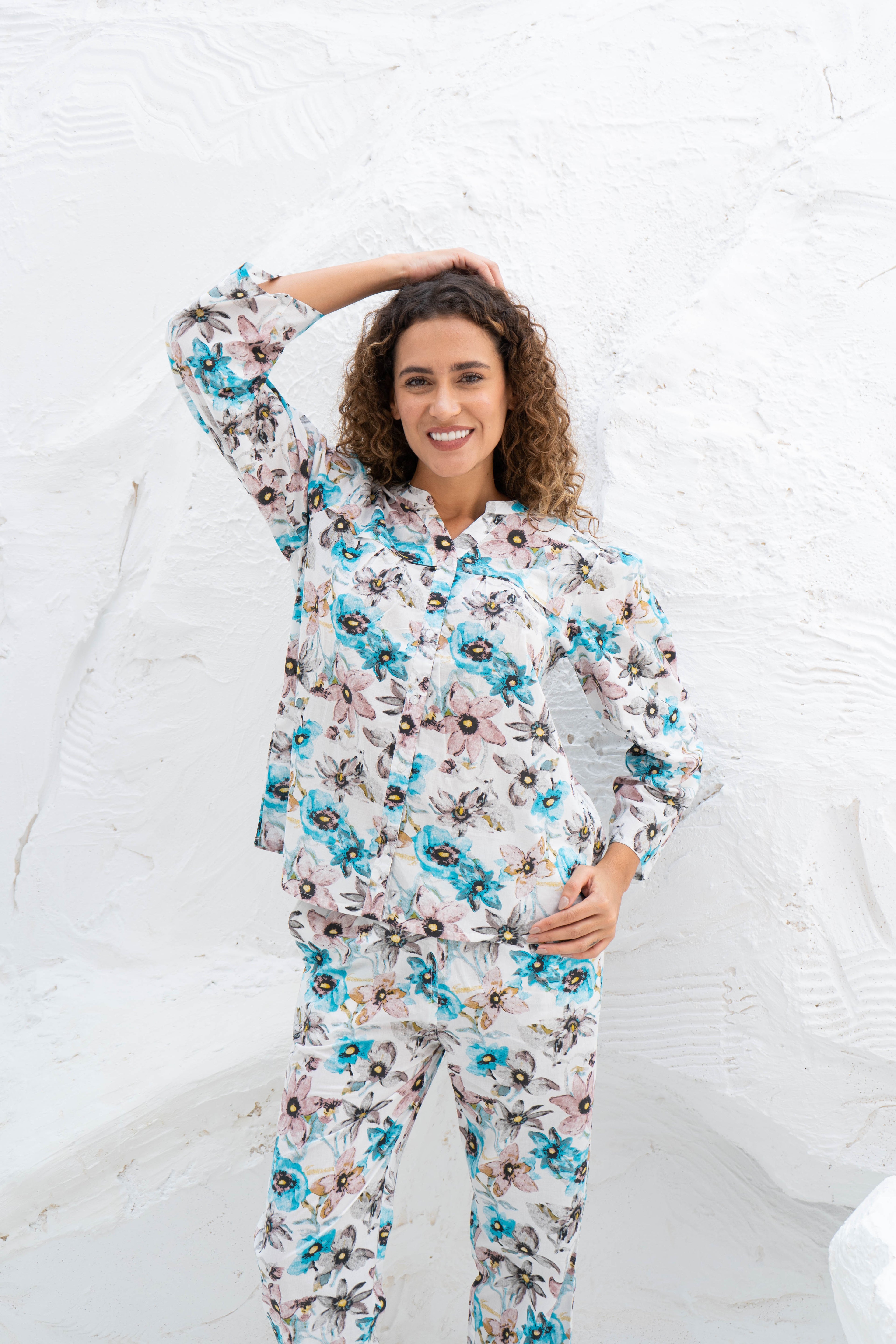 White Flower Printed Cotton Night Suit Set - SanskrutiHomes 