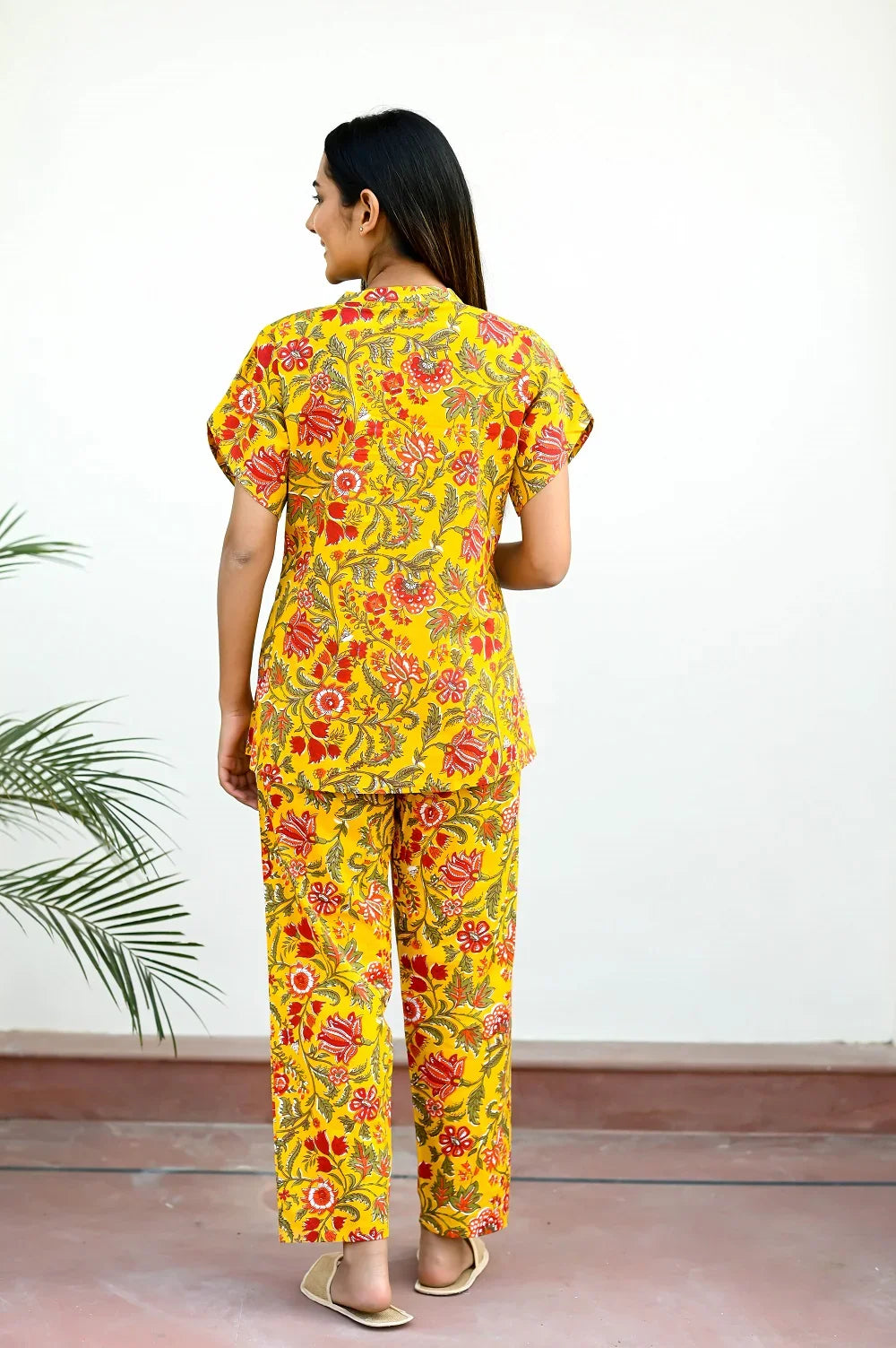 Yellow Cotton Printed Night Suit Set with Payjama - SanskrutiHomes 
