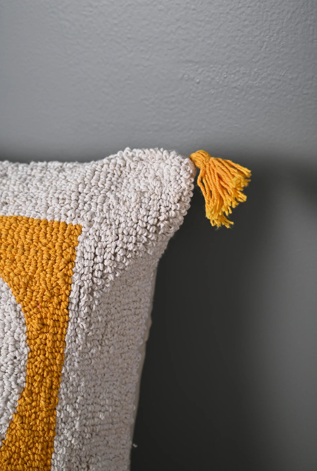 White Heart Design Truffted Cushion Cover - SanskrutiHomes 