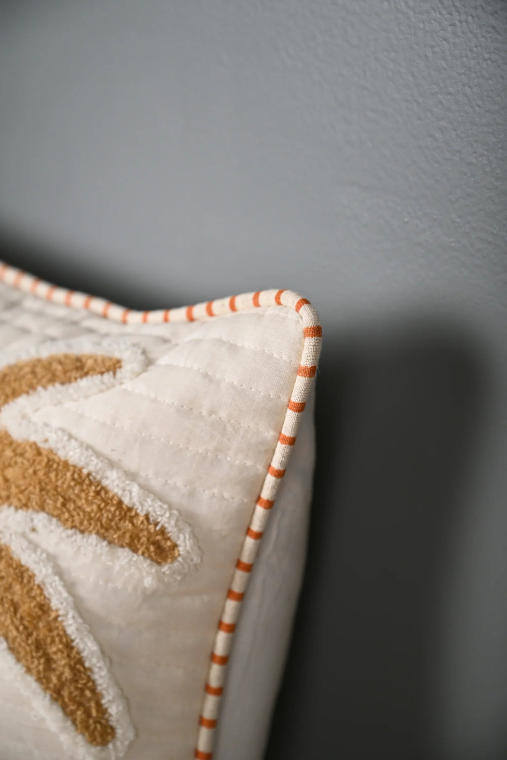 Beige Coconut Tree Design Truffted Cushion Cover - SanskrutiHomes 