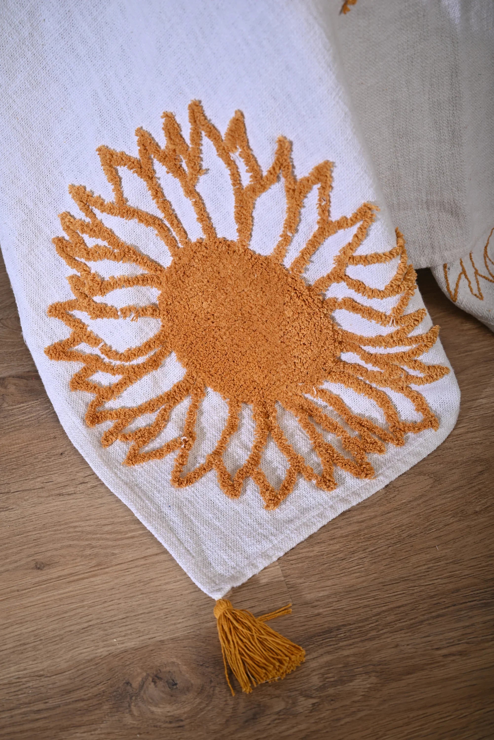 Yellow Sunflower Embroidery Throw - SanskrutiHomes 