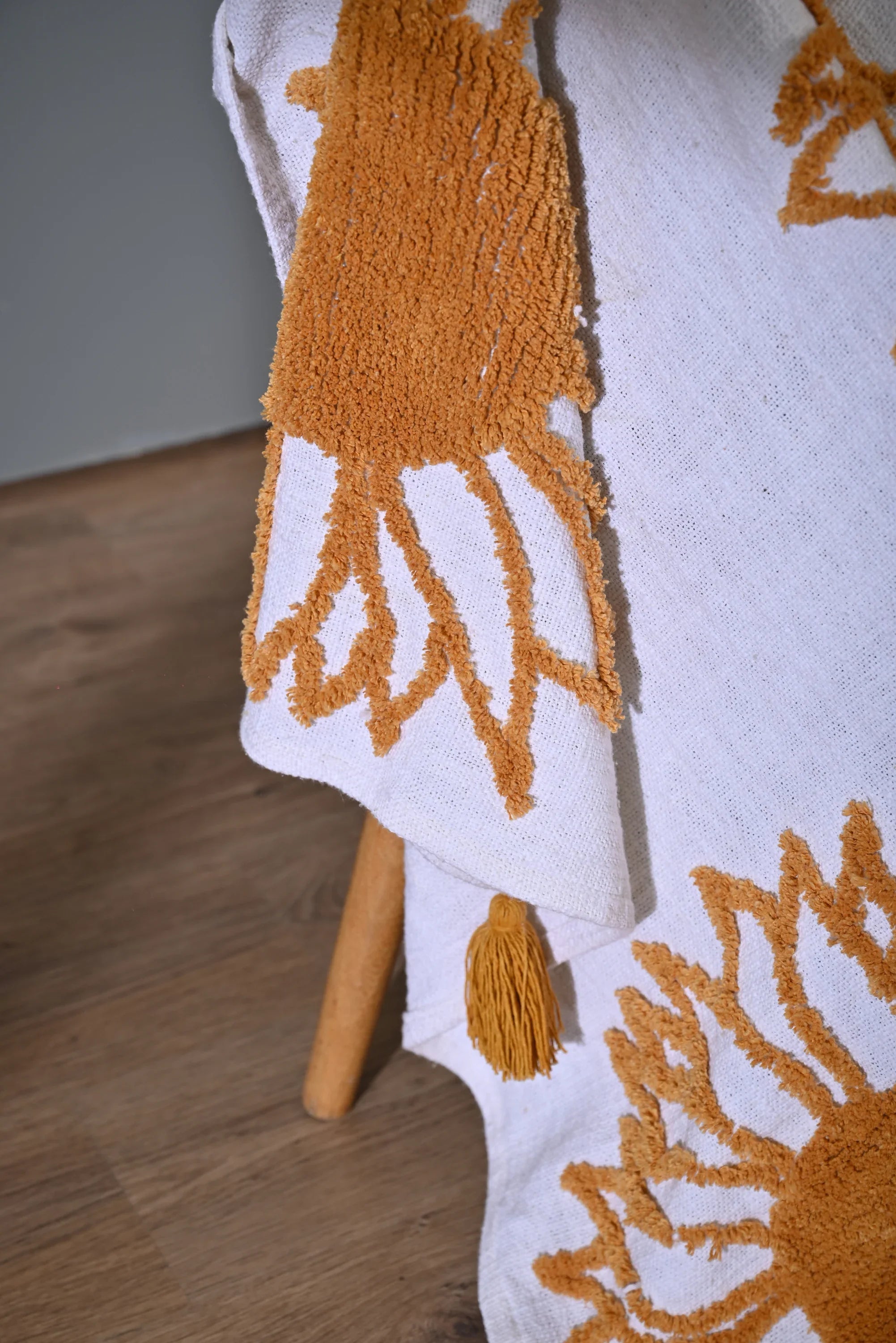 Yellow Sunflower Embroidery Throw - SanskrutiHomes 
