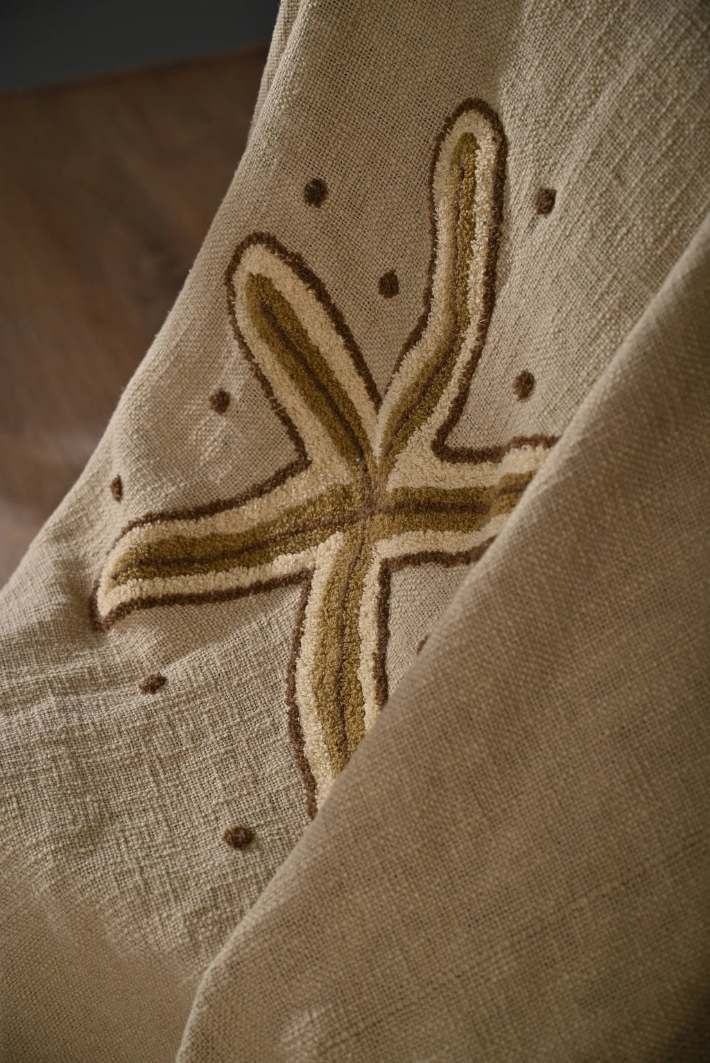 Beige Cotton Throw with Starfish Embroidery and Tassel Edges - SanskrutiHomes 