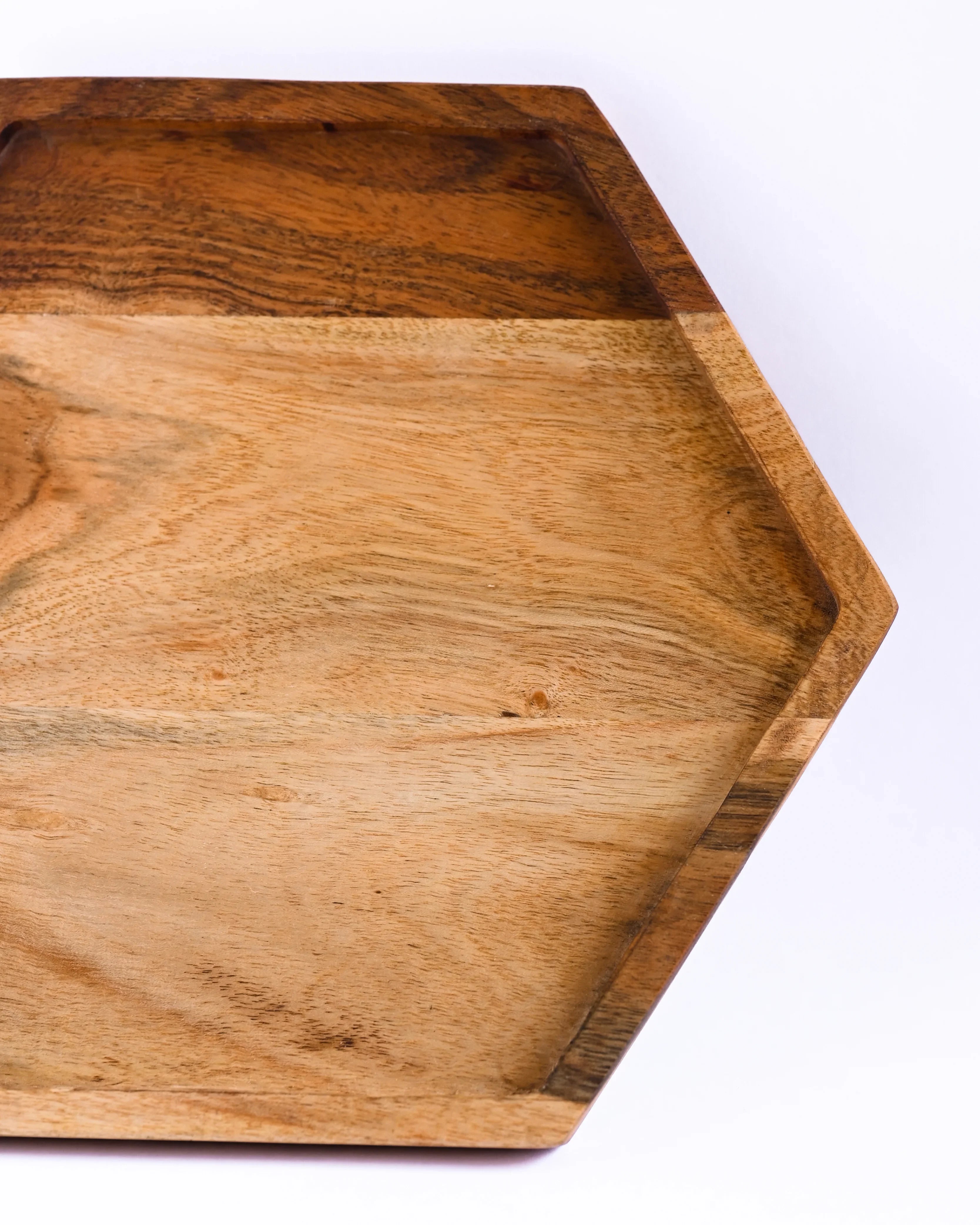 HEXAGON SHAPE WODEEN PLATE - SanskrutiHomes 