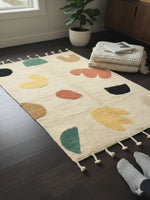 White Abstract Print Cotton Tufted Tassels Rug - SanskrutiHomes 