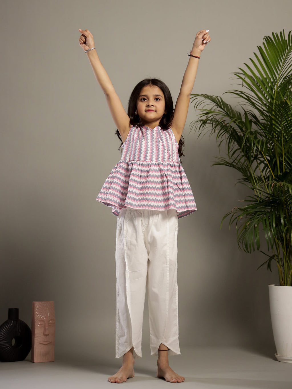 White Geometric Print V-Neck Co-ords Set - SanskrutiHomes 