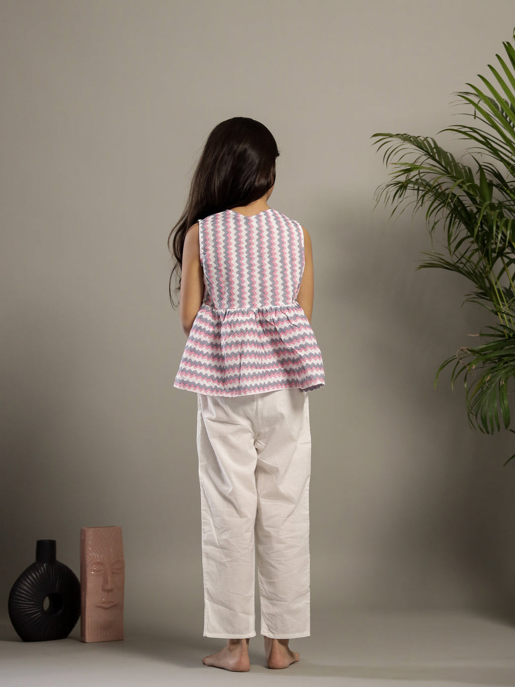 White Geometric Print V-Neck Co-ords Set - SanskrutiHomes 