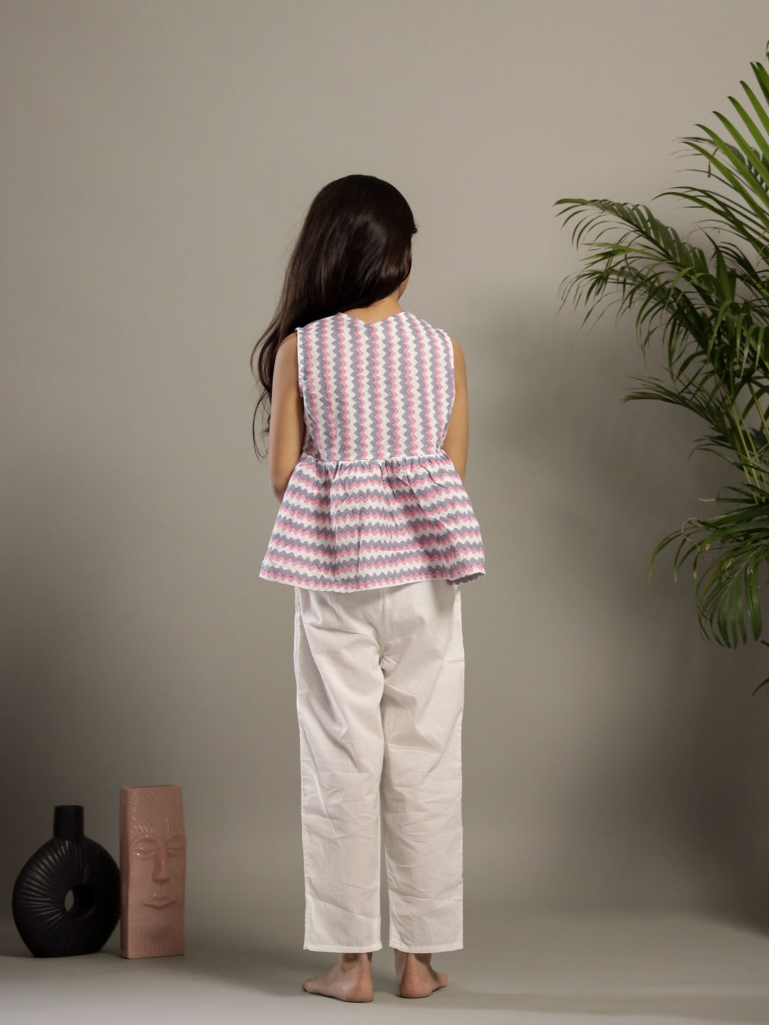 White Geometric Print V-Neck Co-ords Set - SanskrutiHomes 