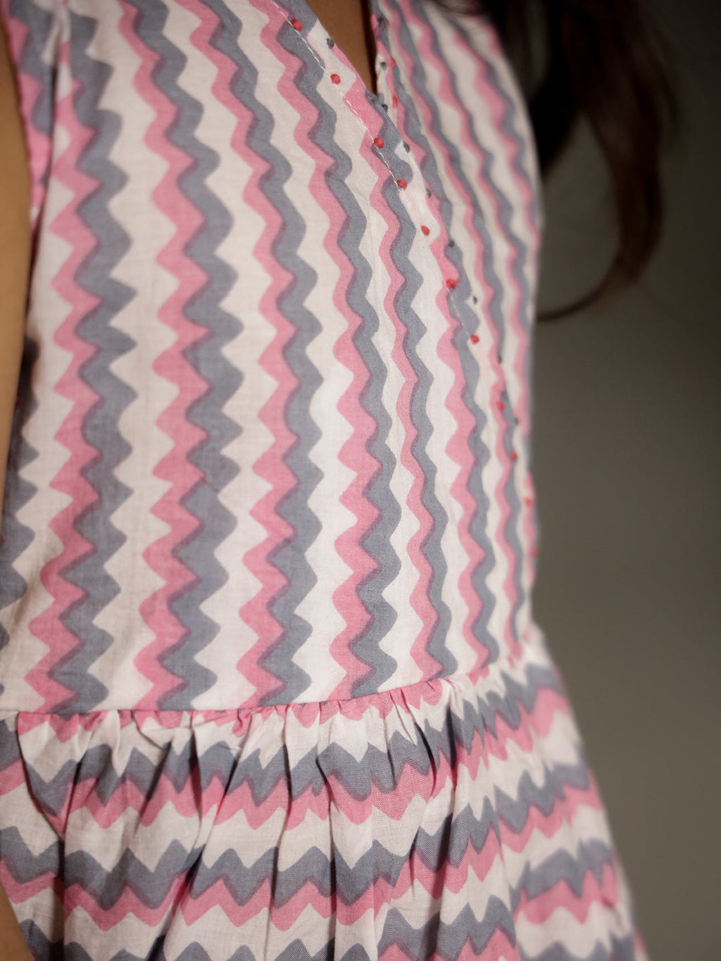 White Geometric Print V-Neck Co-ords Set - SanskrutiHomes 