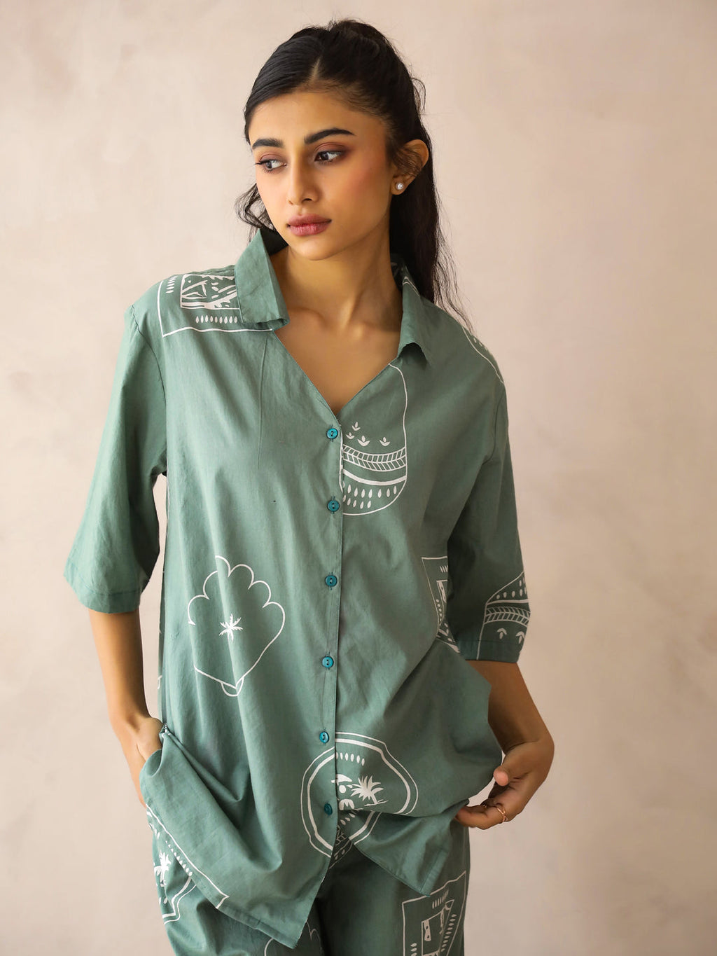Green Shirt Collar Pure Cotton Printed Abstract Night Suit For Women