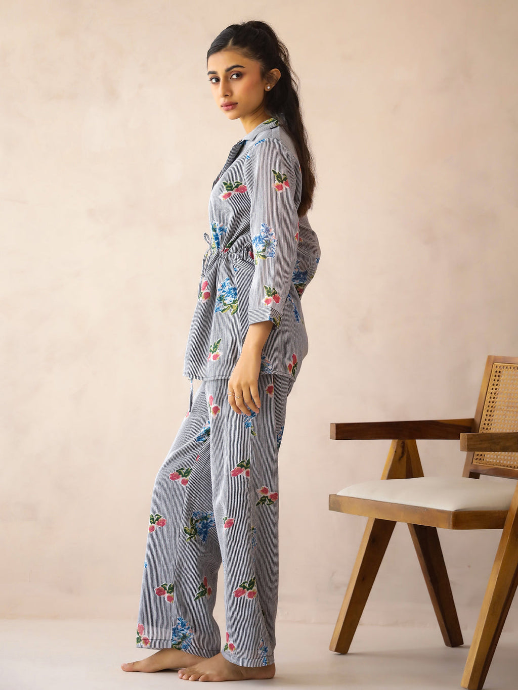 Blue Lapel Collar Pure Cotton Striped Striped Night Suit For Women