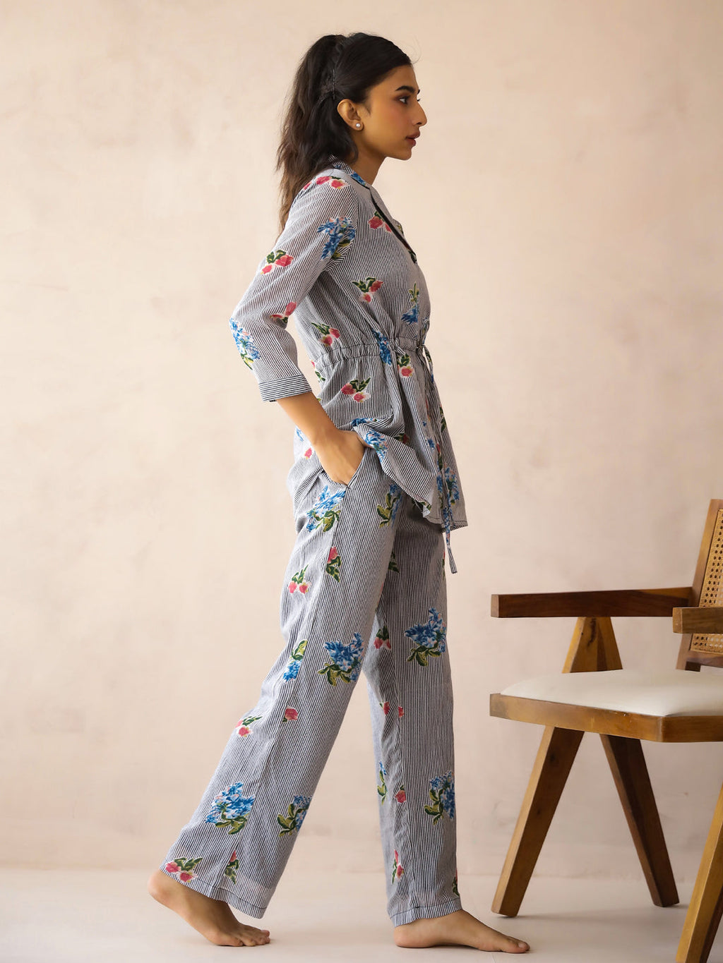 Blue Lapel Collar Pure Cotton Striped Striped Night Suit For Women