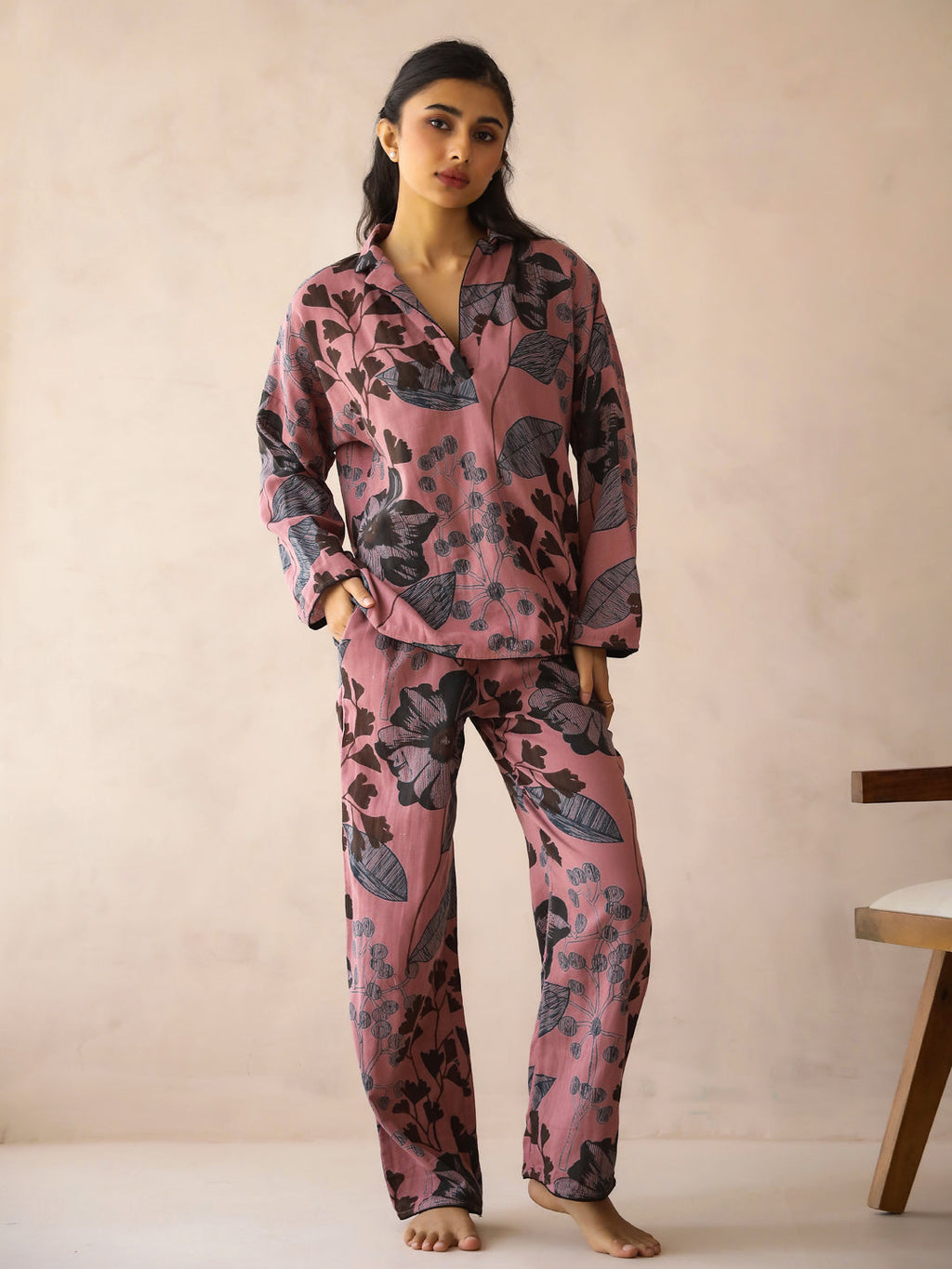 Mauve Shirt Collar Pure Cotton Printed Floral Night Suit For Women