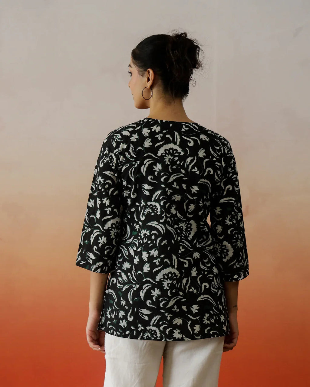 Black Floral Printed Round Neck Cotton Top for Women - SanskrutiHomes 