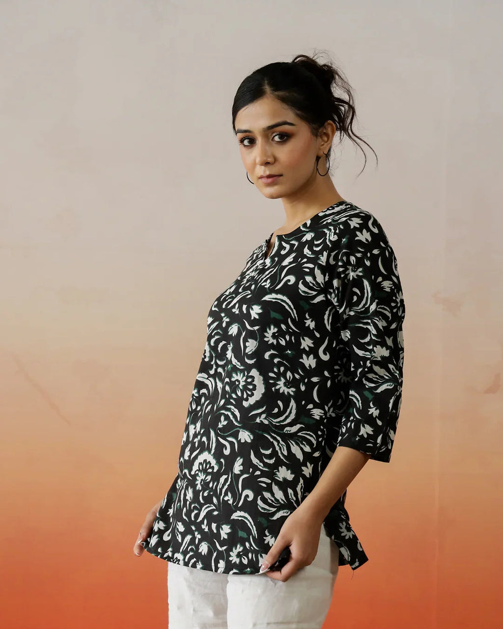 Black Floral Printed Round Neck Cotton Top for Women - SanskrutiHomes 