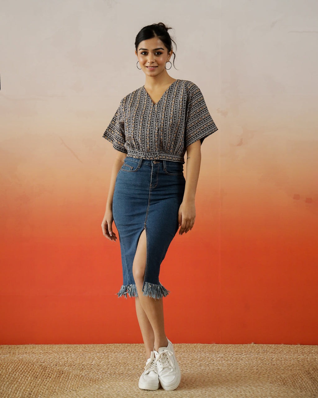 Black Cotton Printed Crop Top - SanskrutiHomes 