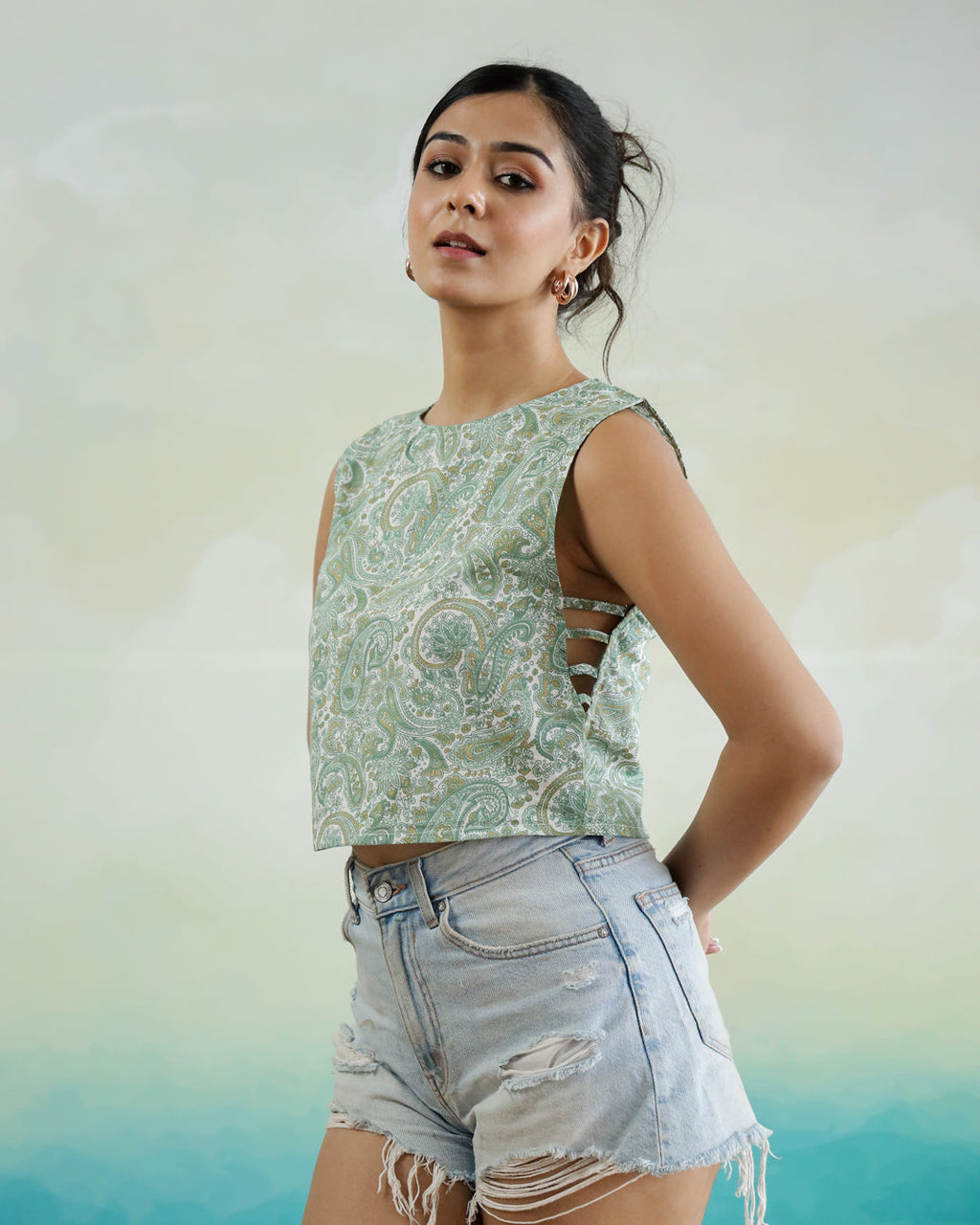 Green Printed Sleeveless Top for Women - SanskrutiHomes 